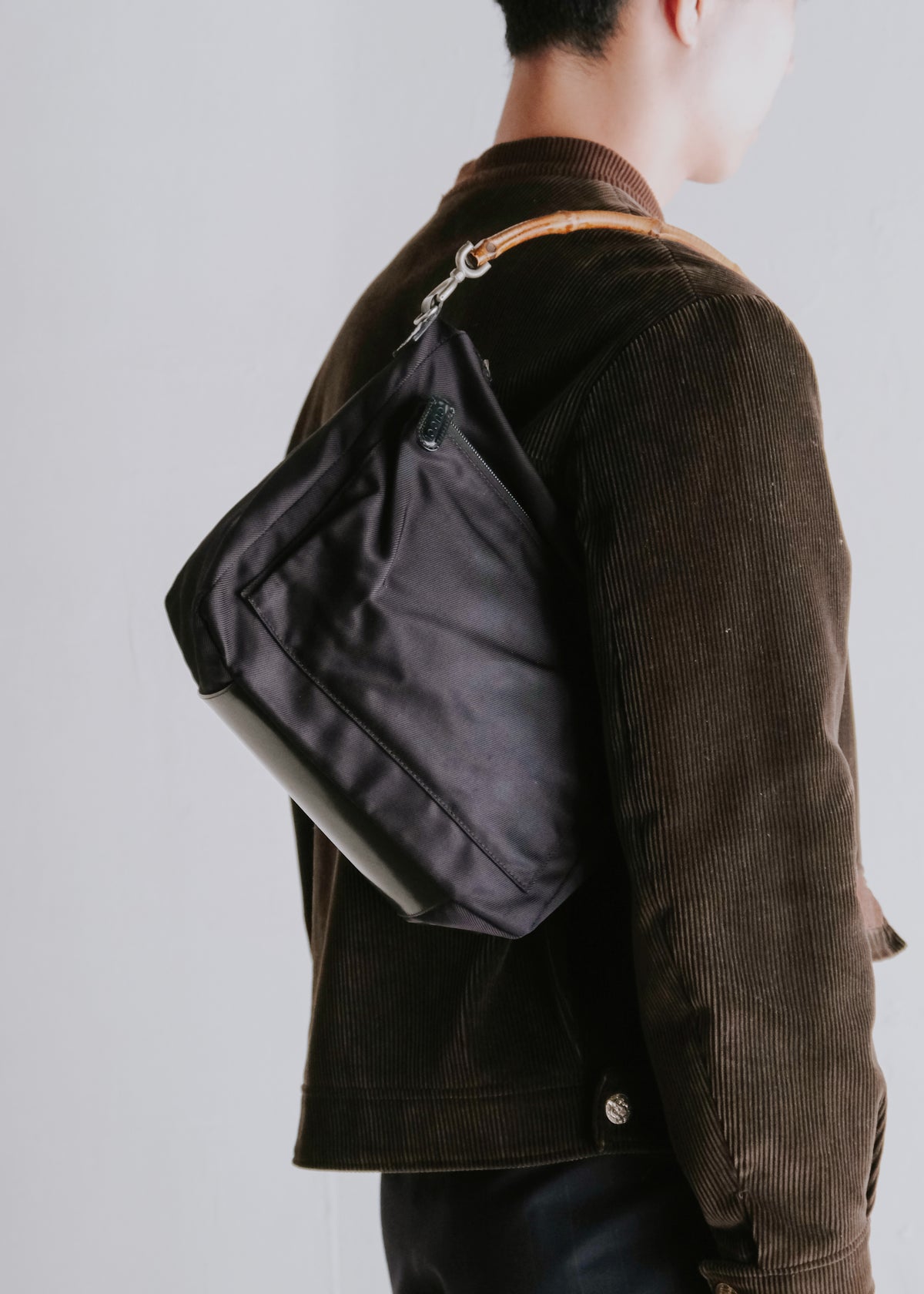 90-00's GUCCI double pocket hand bag with bamboo handle