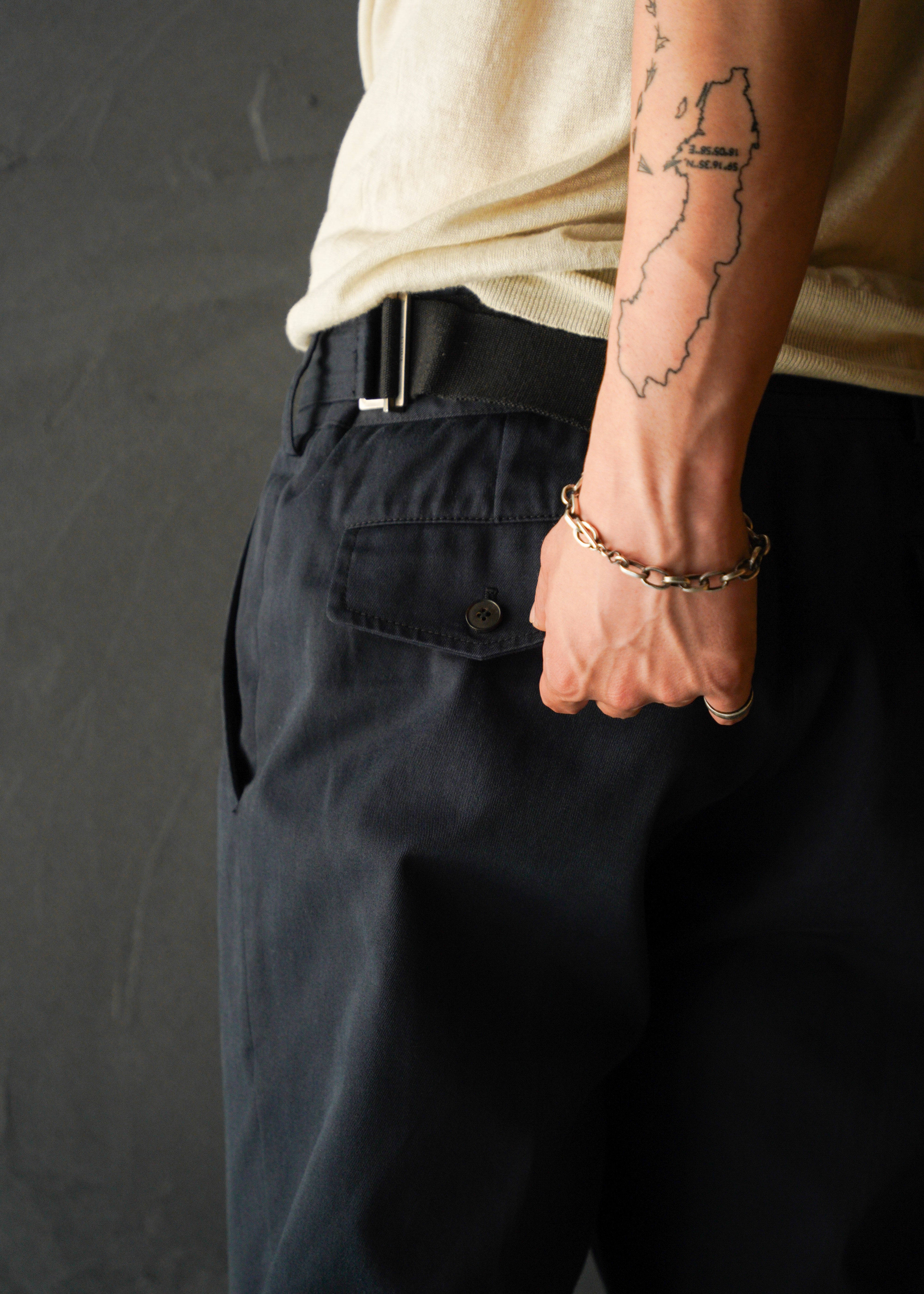 GUCCI 12SS by Frida Giannini center creased tapered cotton trousers
