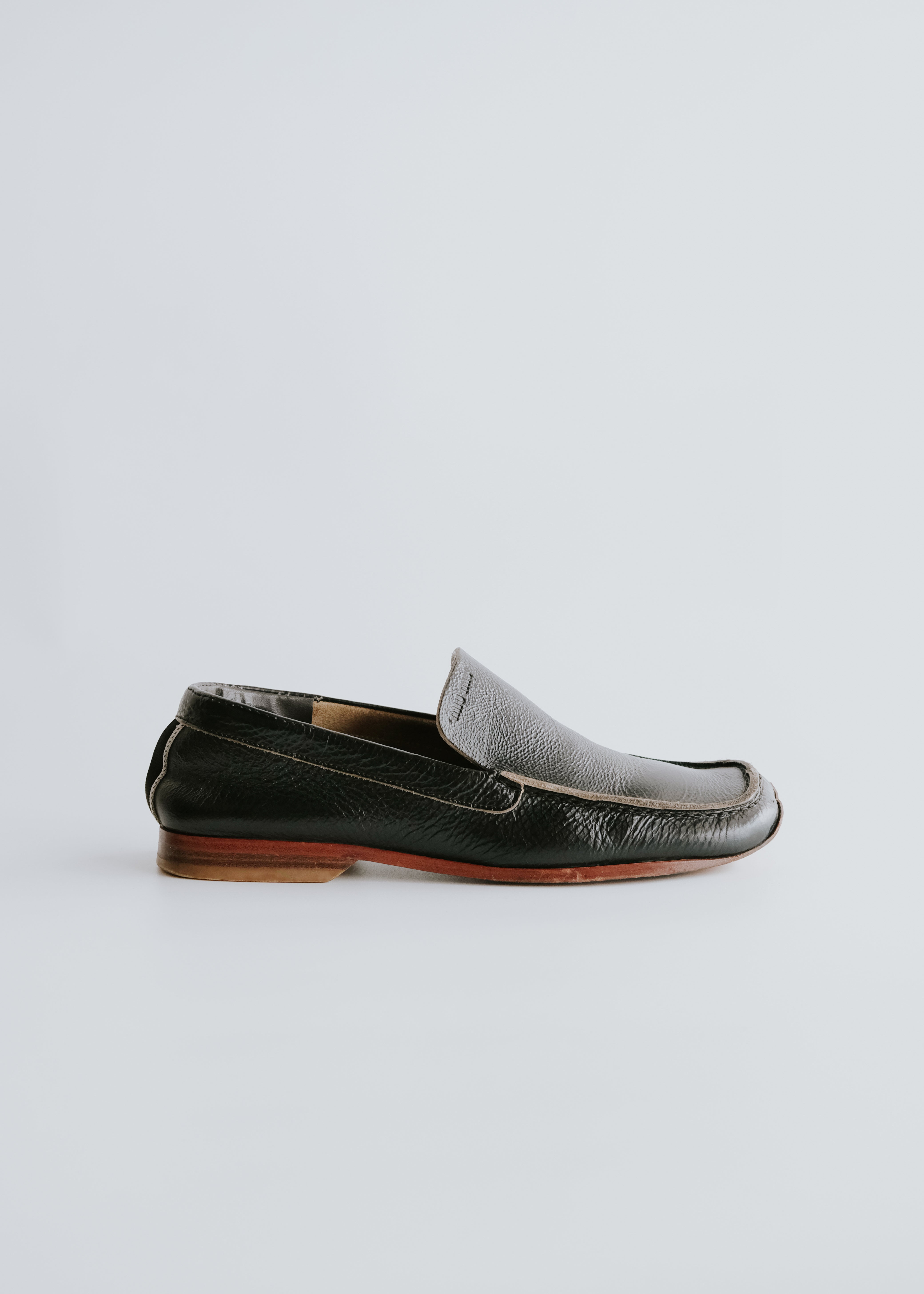 90’s MIU MIU square toe slip-on leather shoes