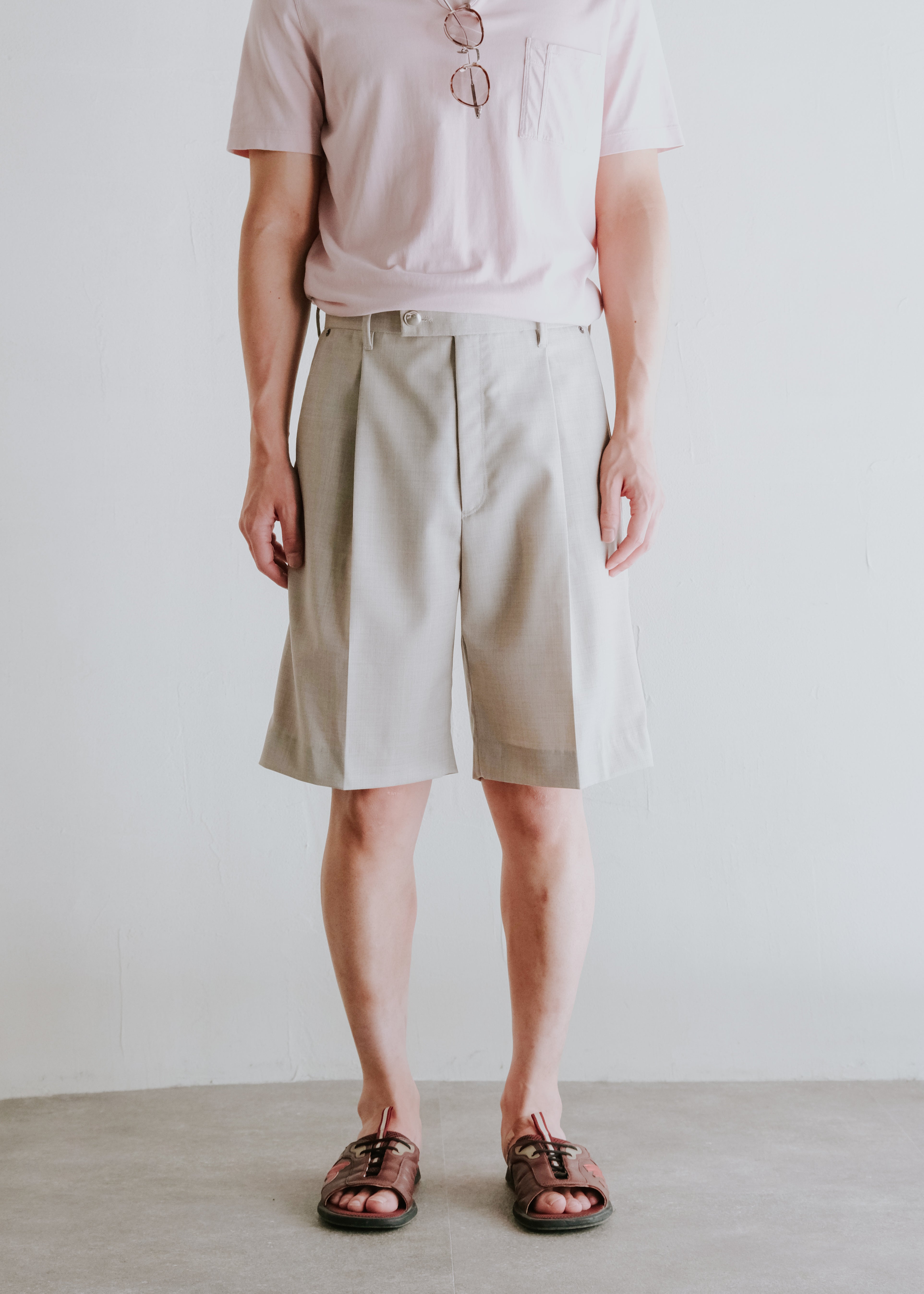 SASAKI SATORU 26SS single tuck straight shorts / Beige