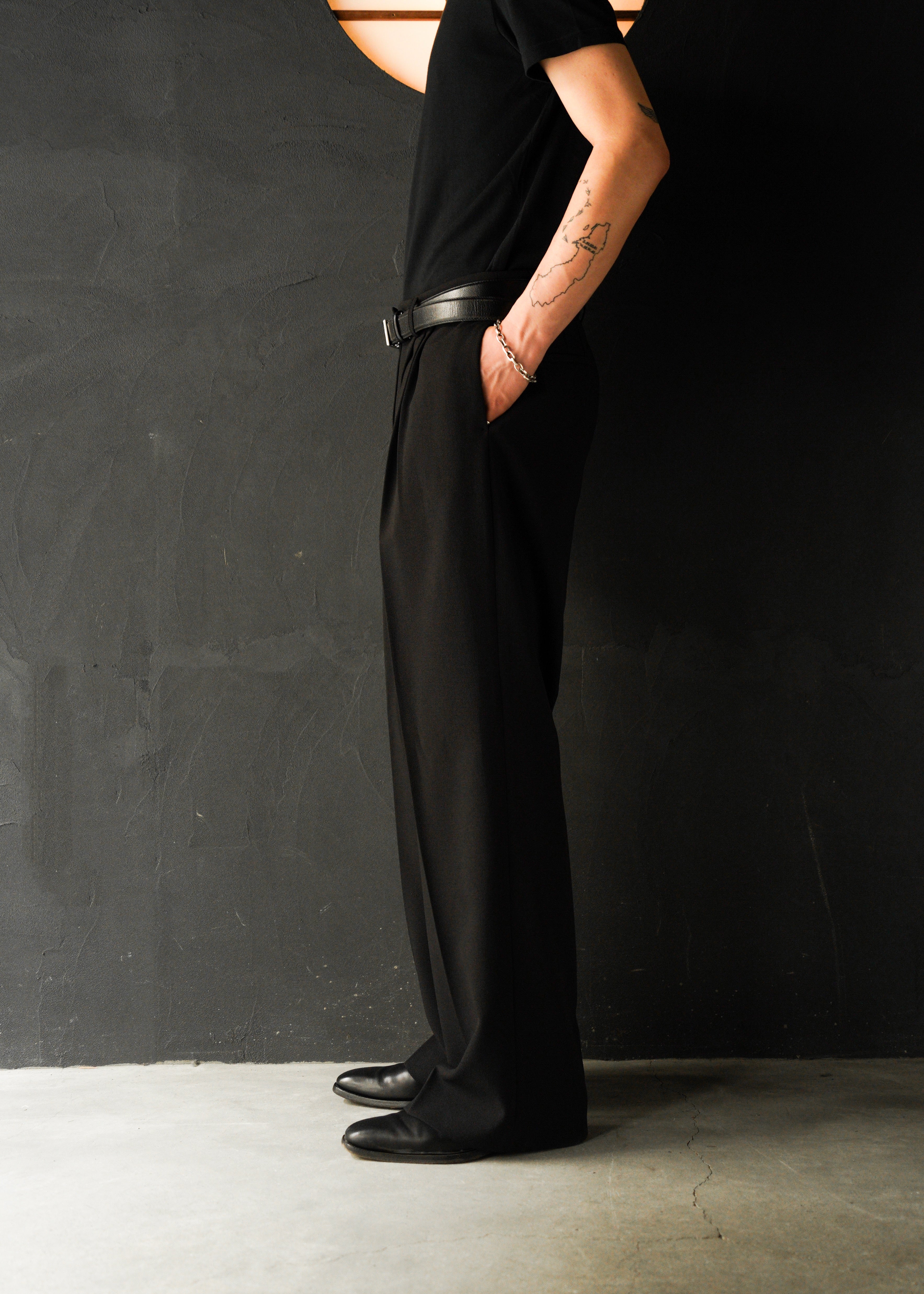 3 tuck wide straight slacks
