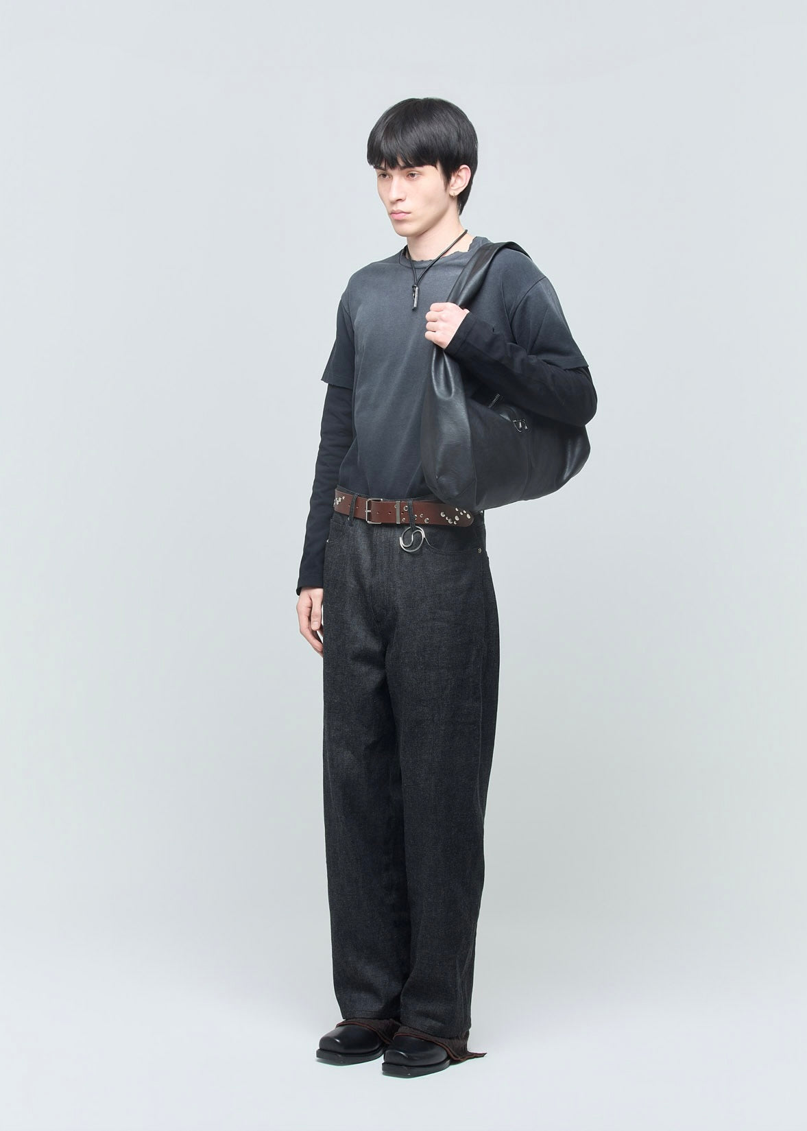 SHOOP 26AW METAL LOGO HOBO BAG / Black
