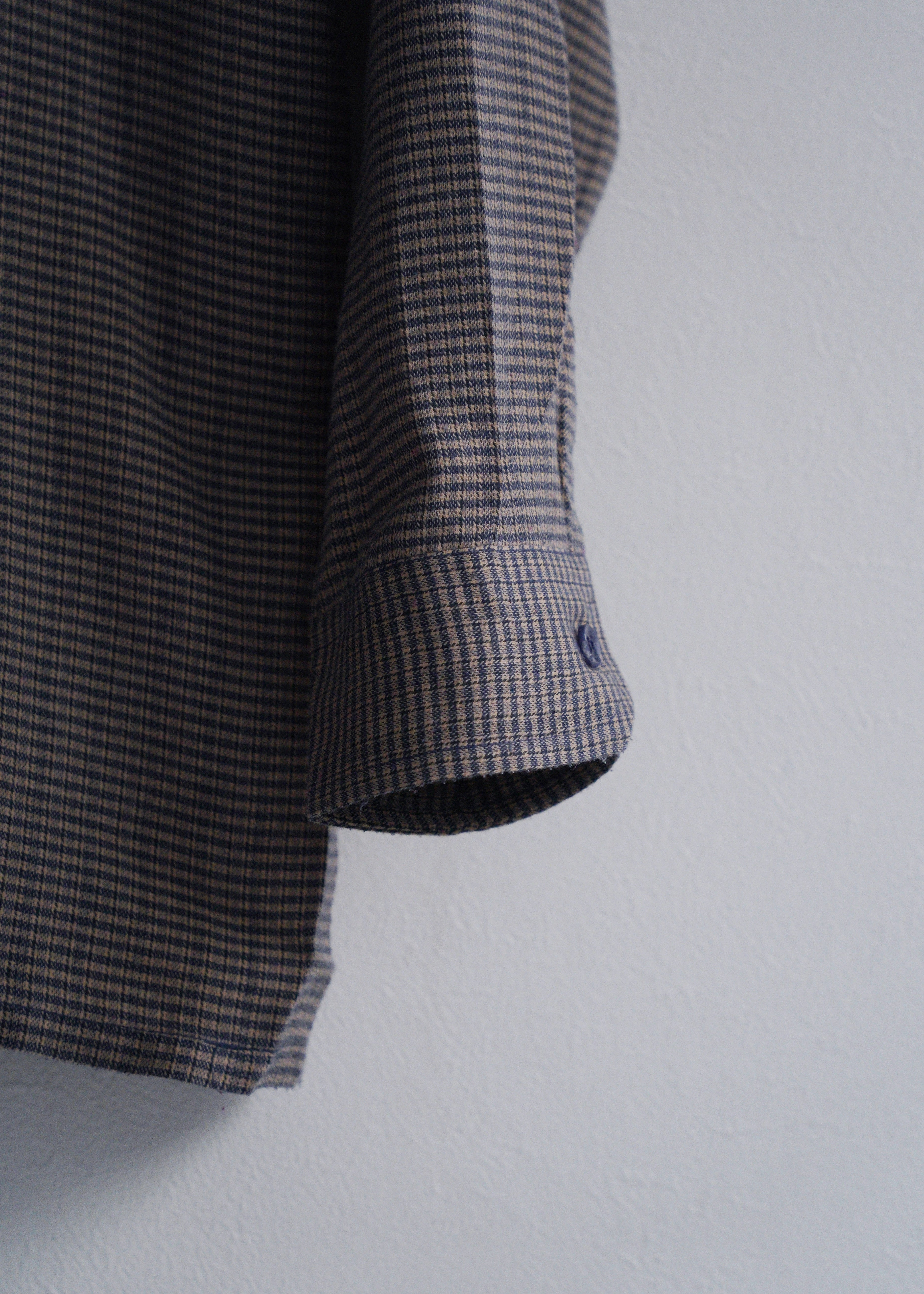 regular collar check shirt