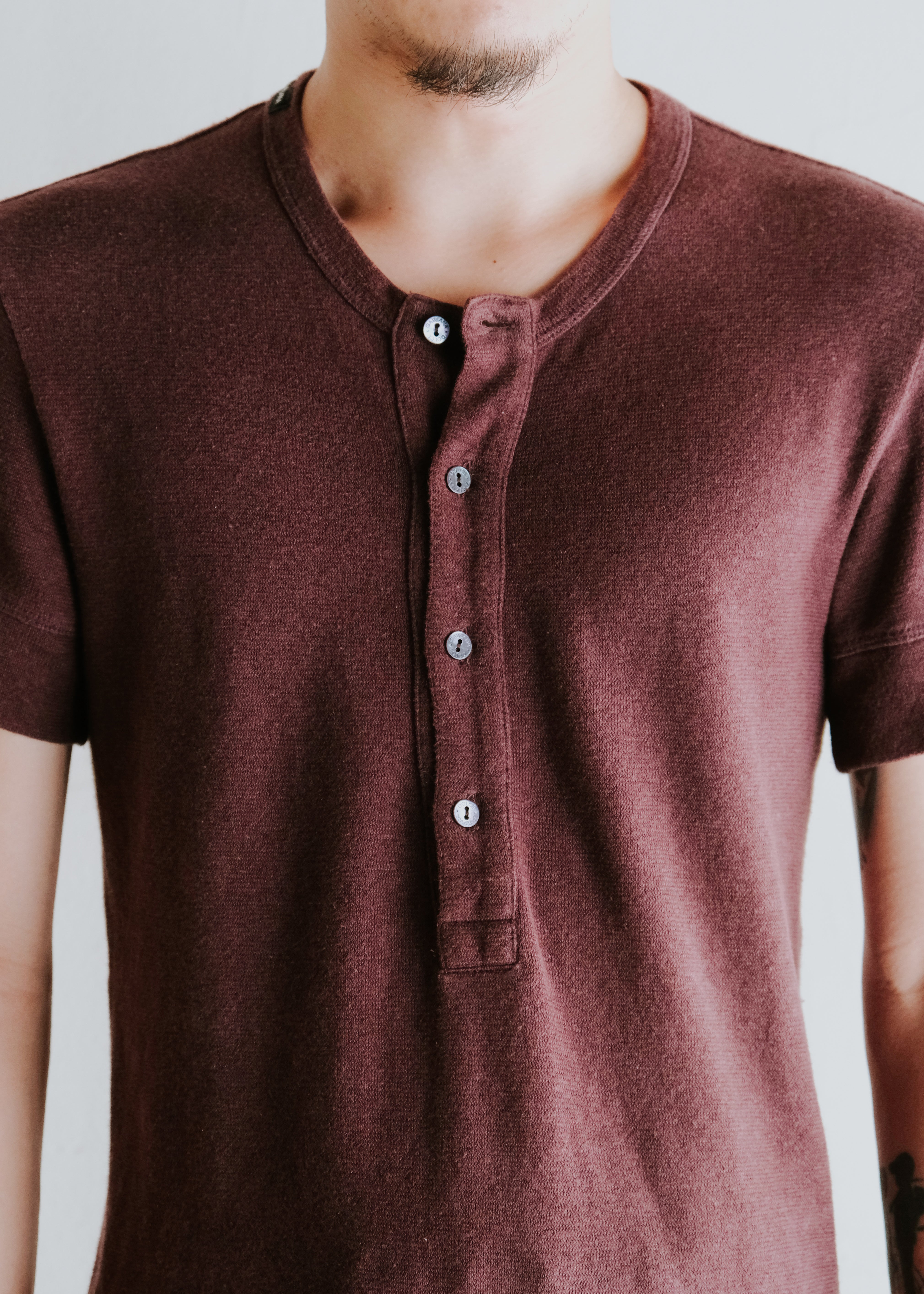 90-00's DOLCE&GABBANA henry neck summm topw