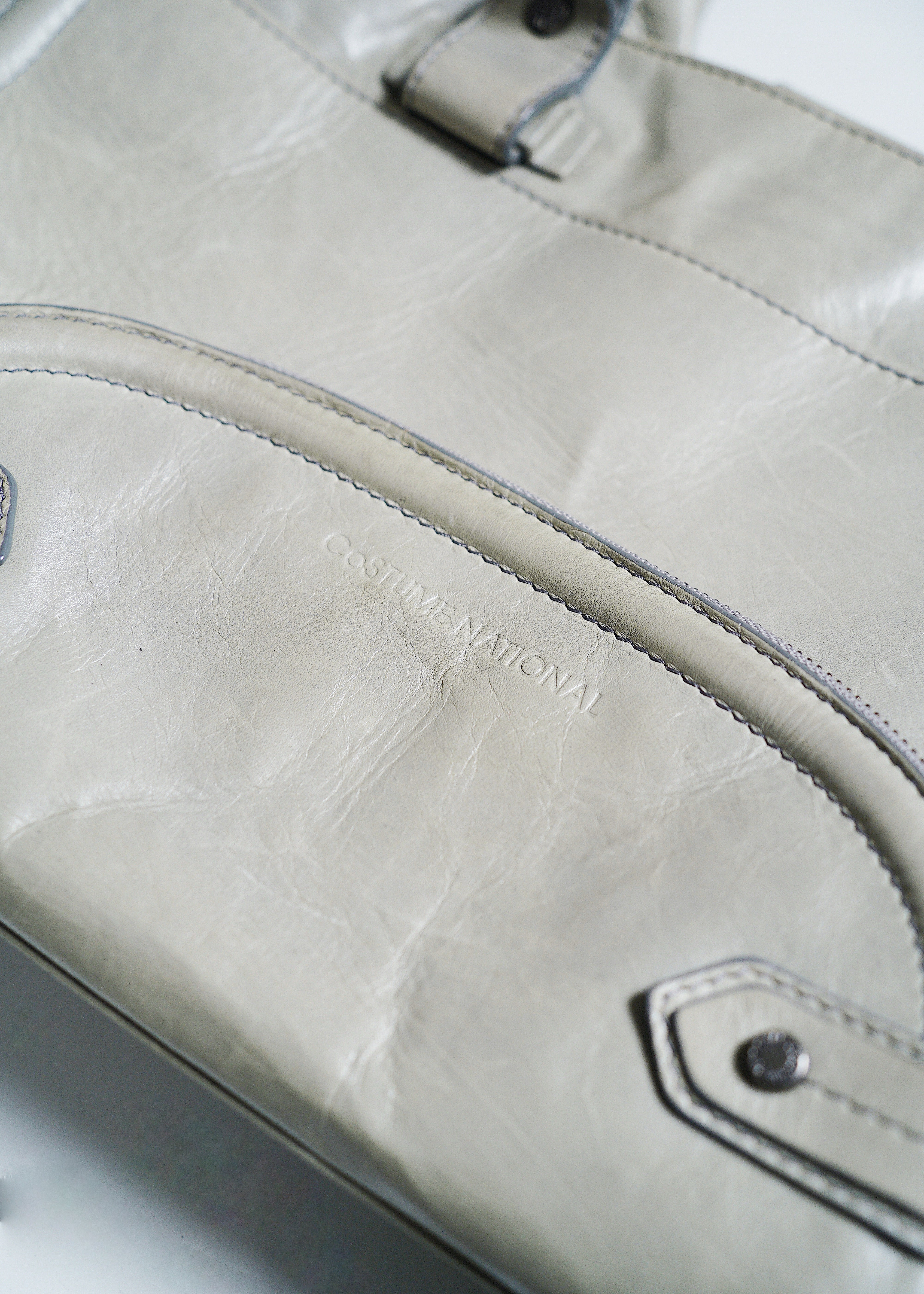 CoSTUME NATIONAL leather hand bag