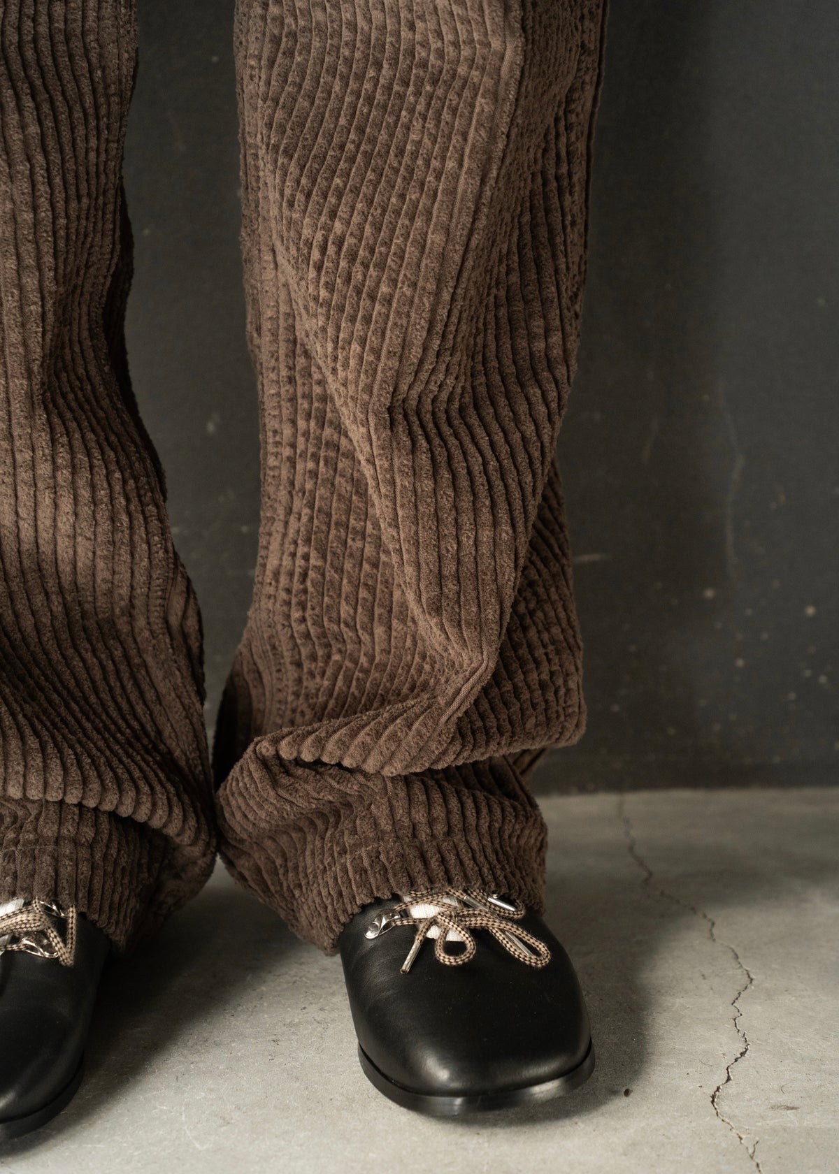 mfpen 26AW Generation Trousers / Dark Brown Amplified Cord