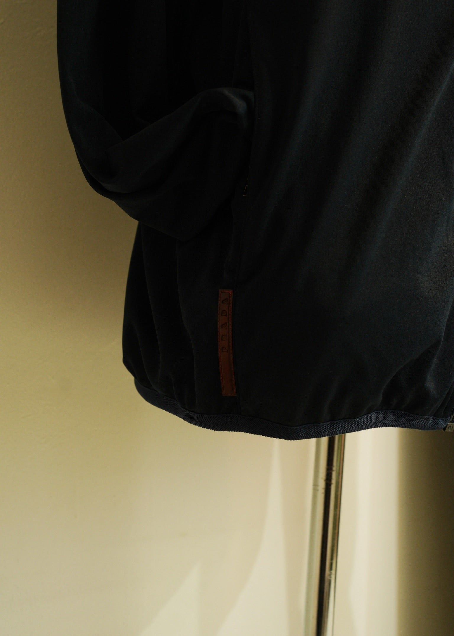 PRADA 2010 draw coded zip up foodie