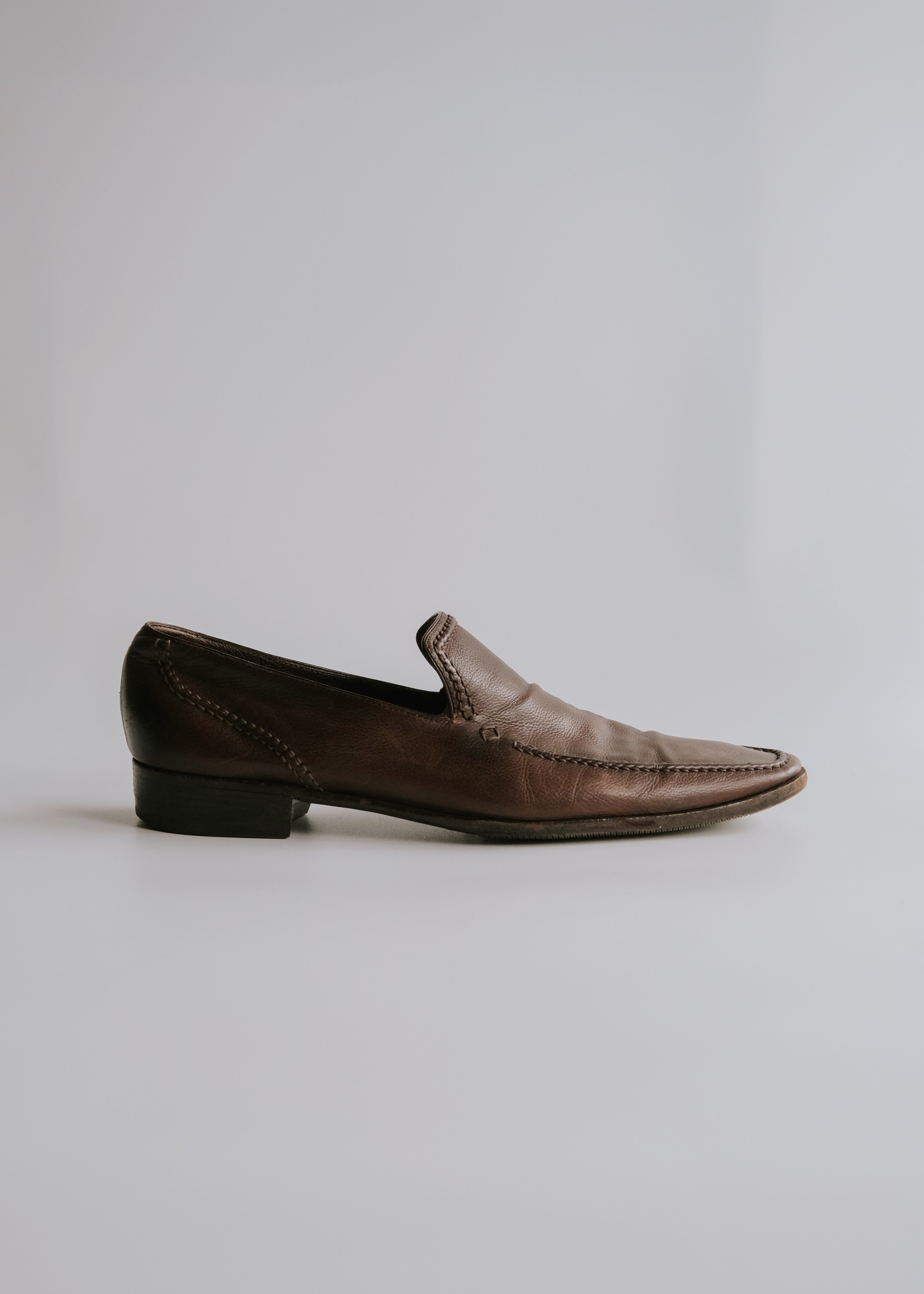 BOTTEGA VENETA ボッテガヴェネタ スリム スクエアトゥ ヴァンプ ローファー レザー ハイブランド ヴィンテージ メンズ