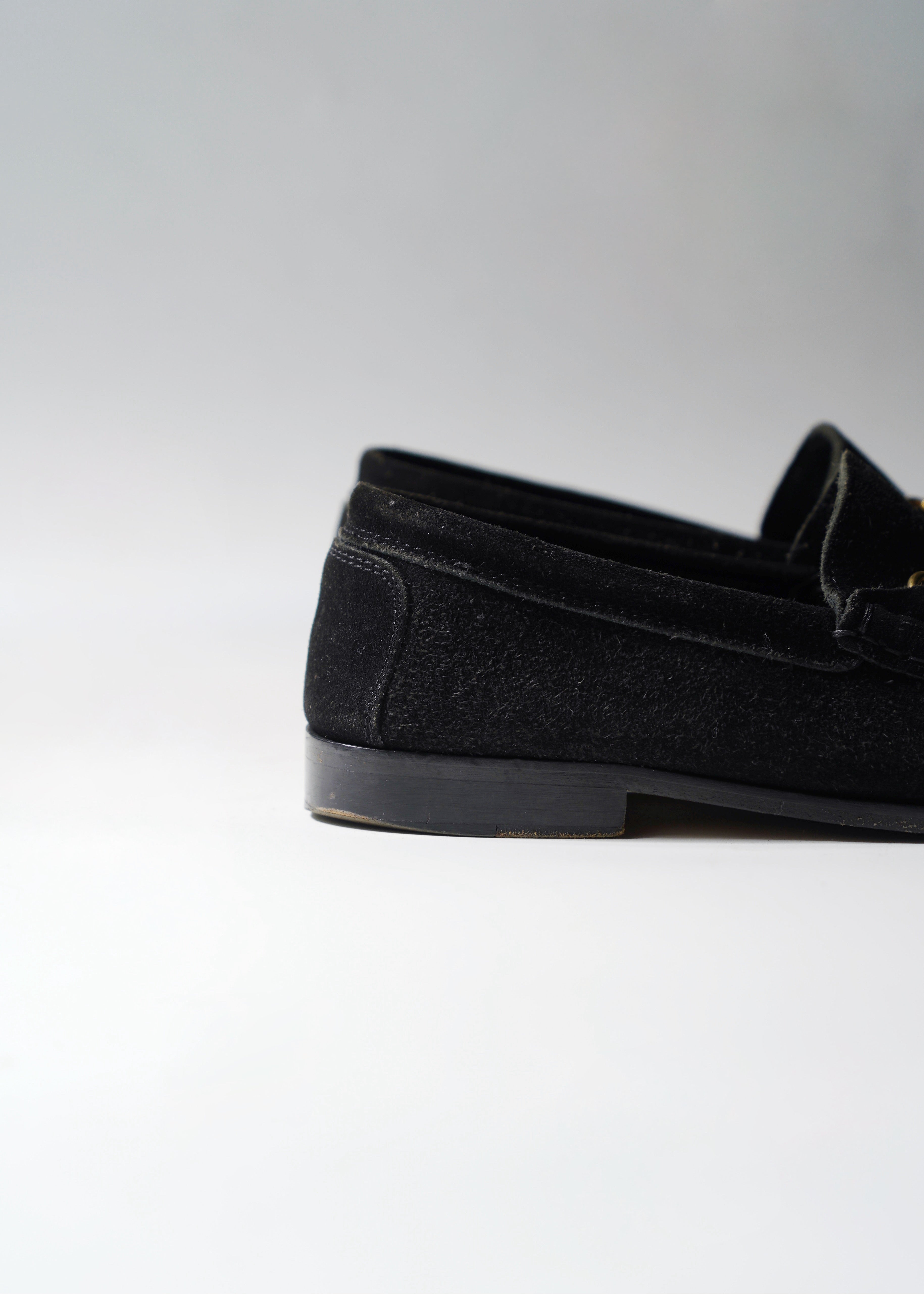 00's GUCCI horse bit suède square toe loafer