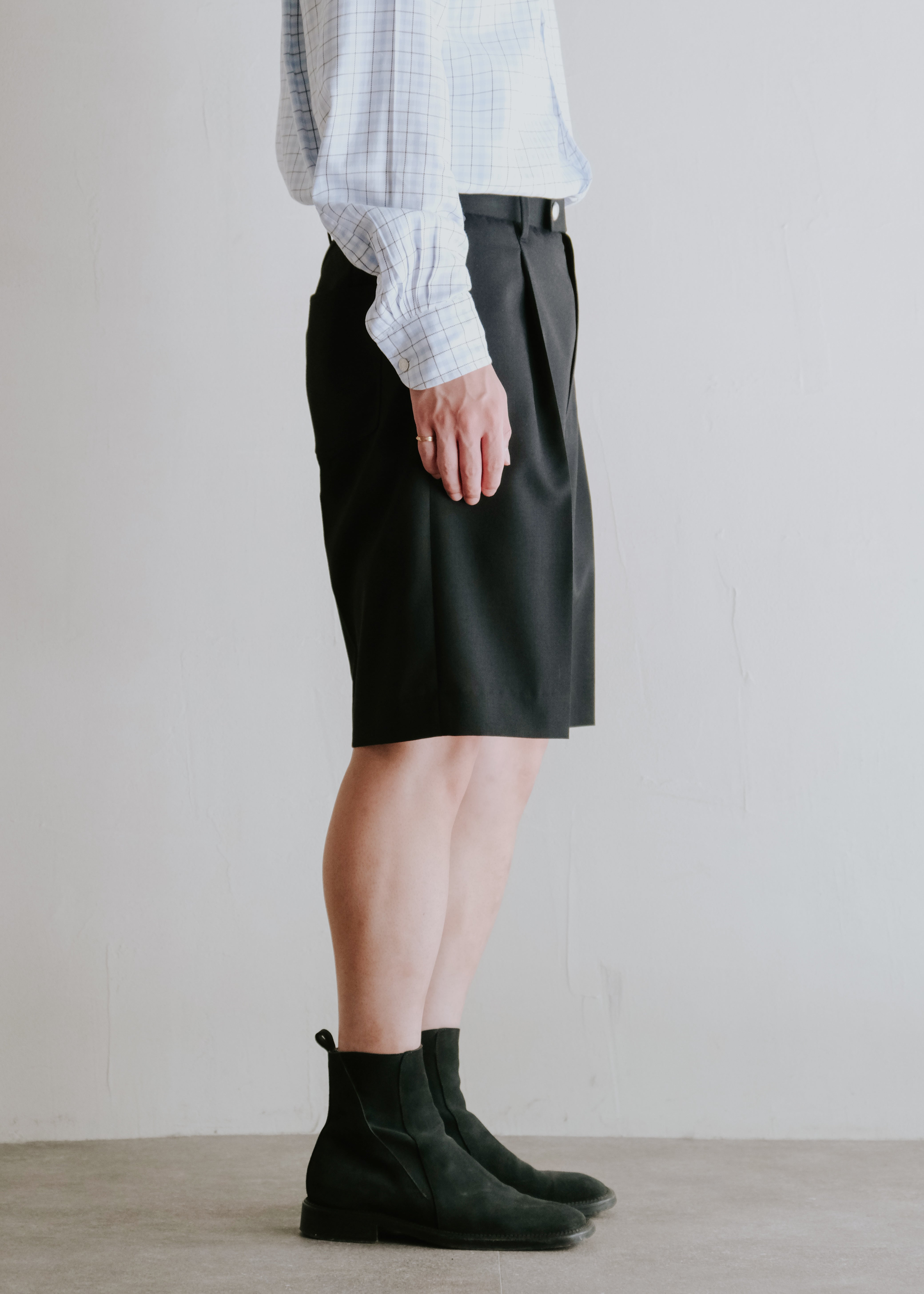 SASAKI SATORU 26SS single tuck straight shorts / Black
