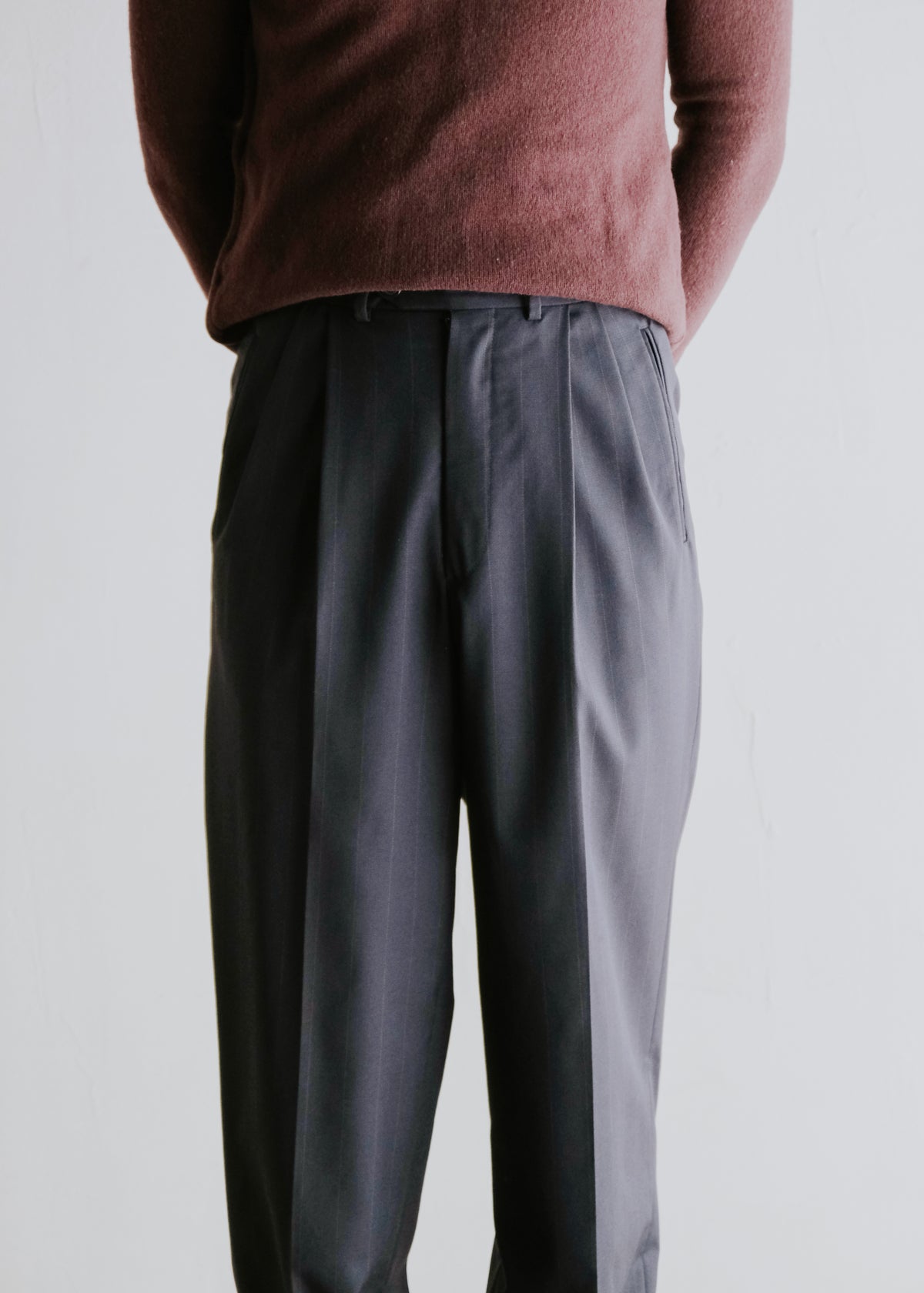 80-90's shadow stripe relaxing tapered slacks