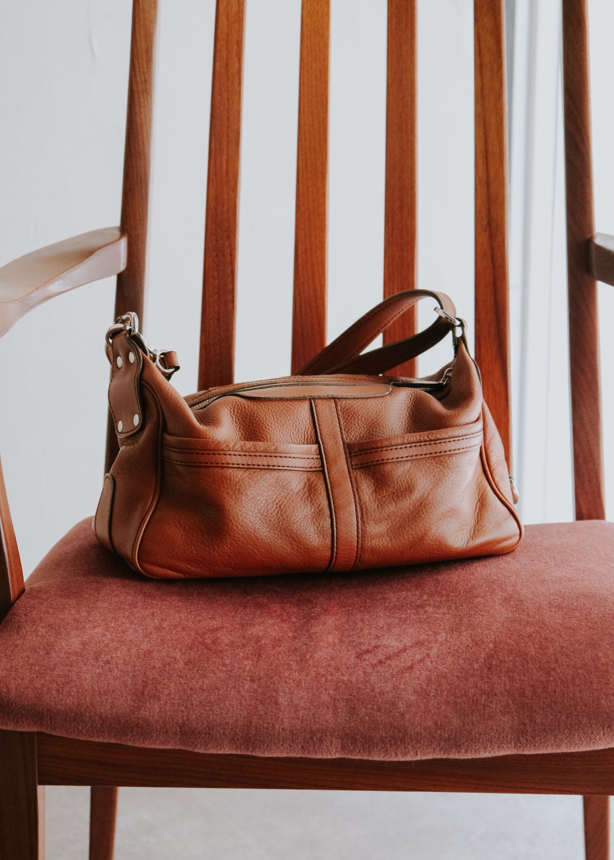 90-00's TOD'S multiple pocket leather shoulder bag