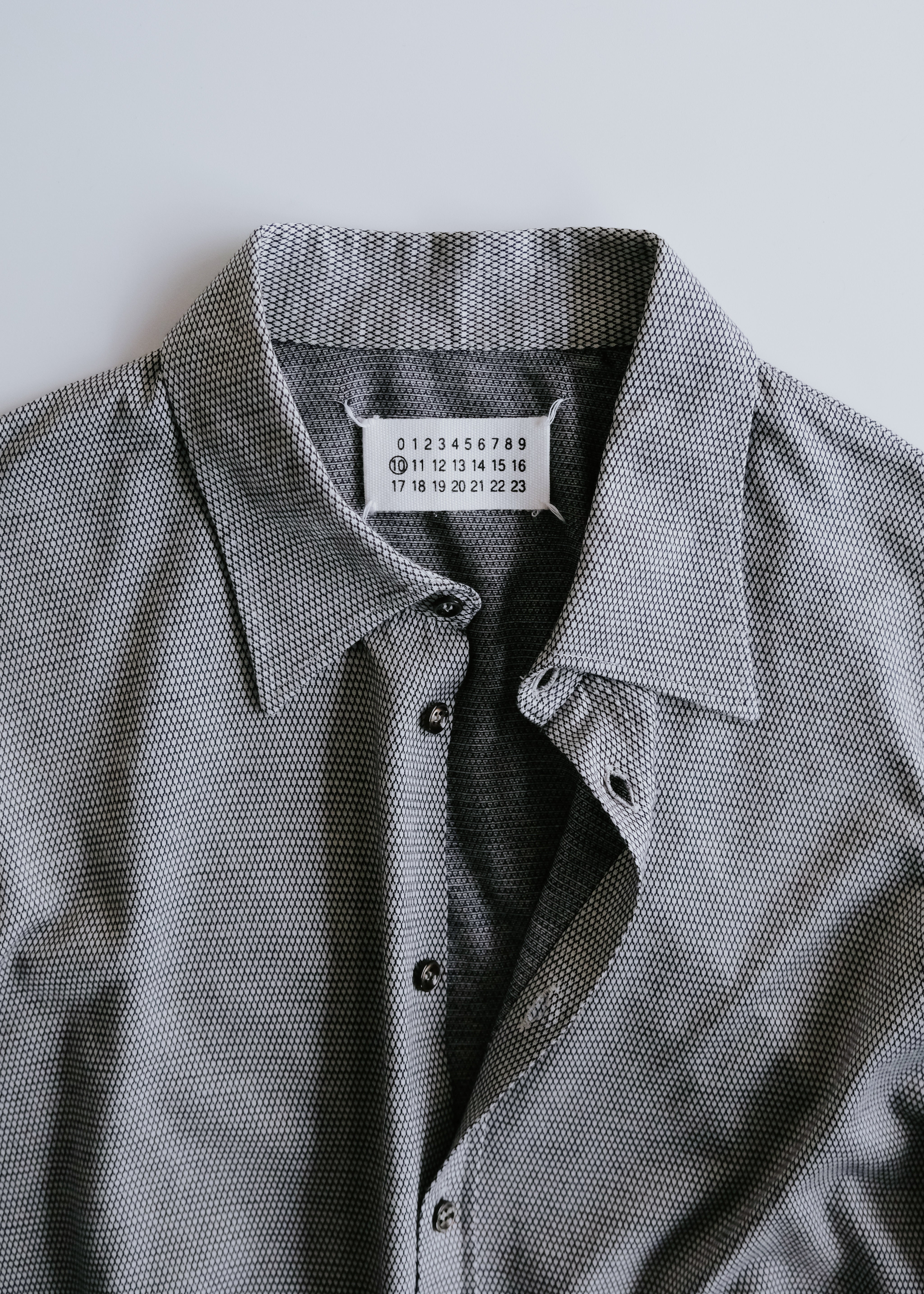 MARTIN MARGIELA 05AW geometric design cotton regular collar shirt