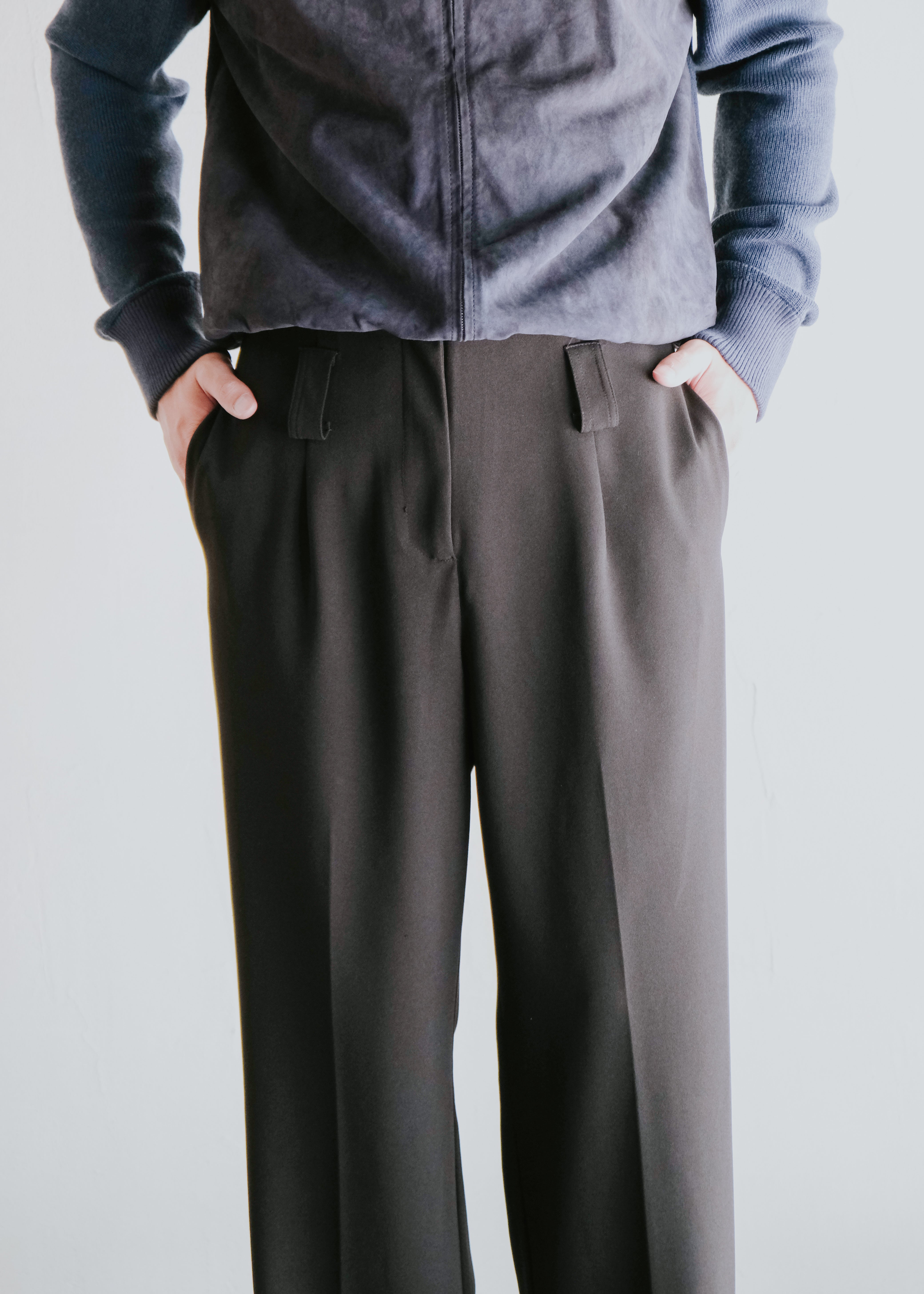 タック入り center crease relax テーパード トラウザーズ メンズ