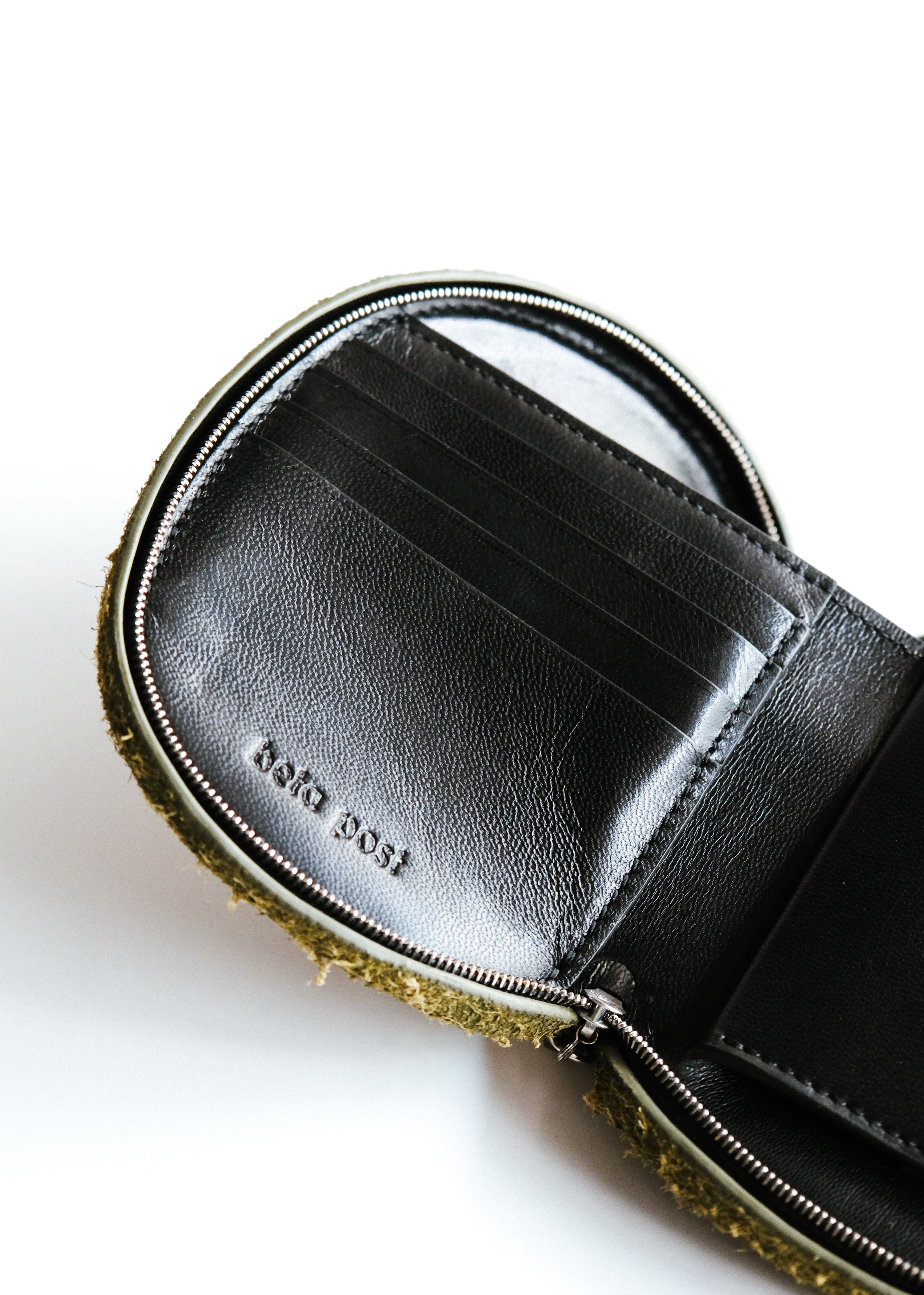 beta post molded harf wallet 530 Moss メンズ