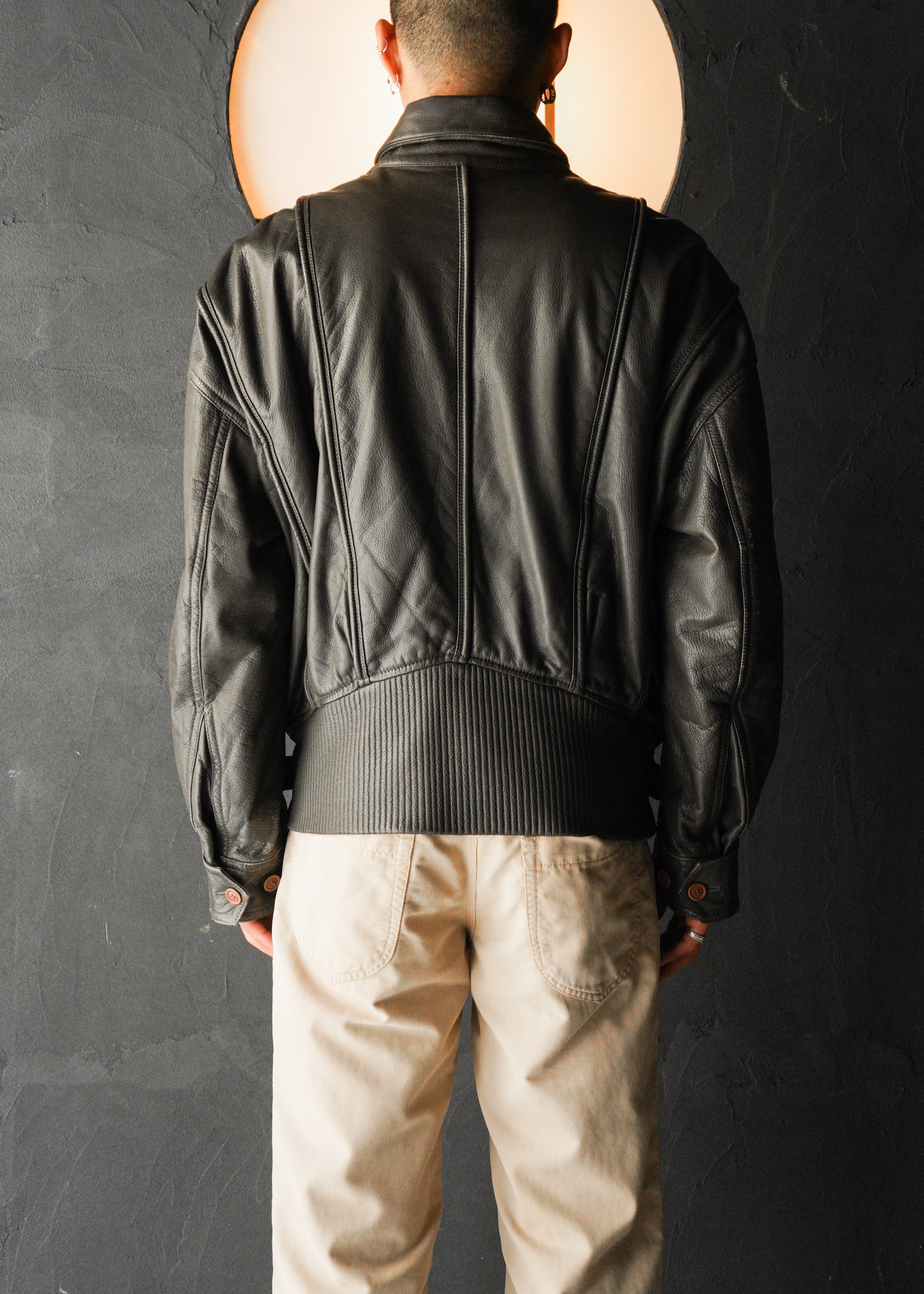 ISSEY MIYAKE 82AWzip up cow leather jacket