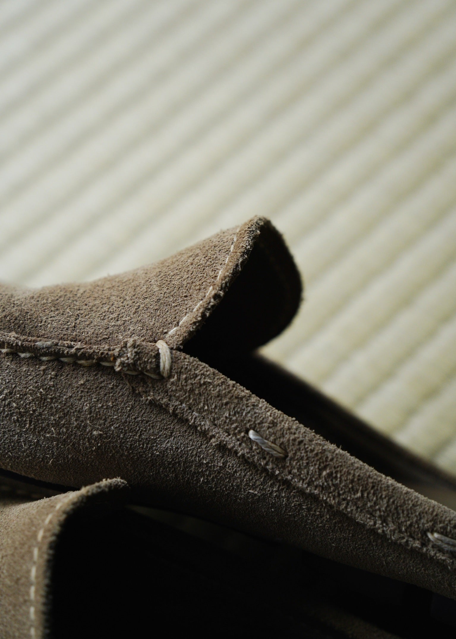 00’s PRADA suede square toe mules