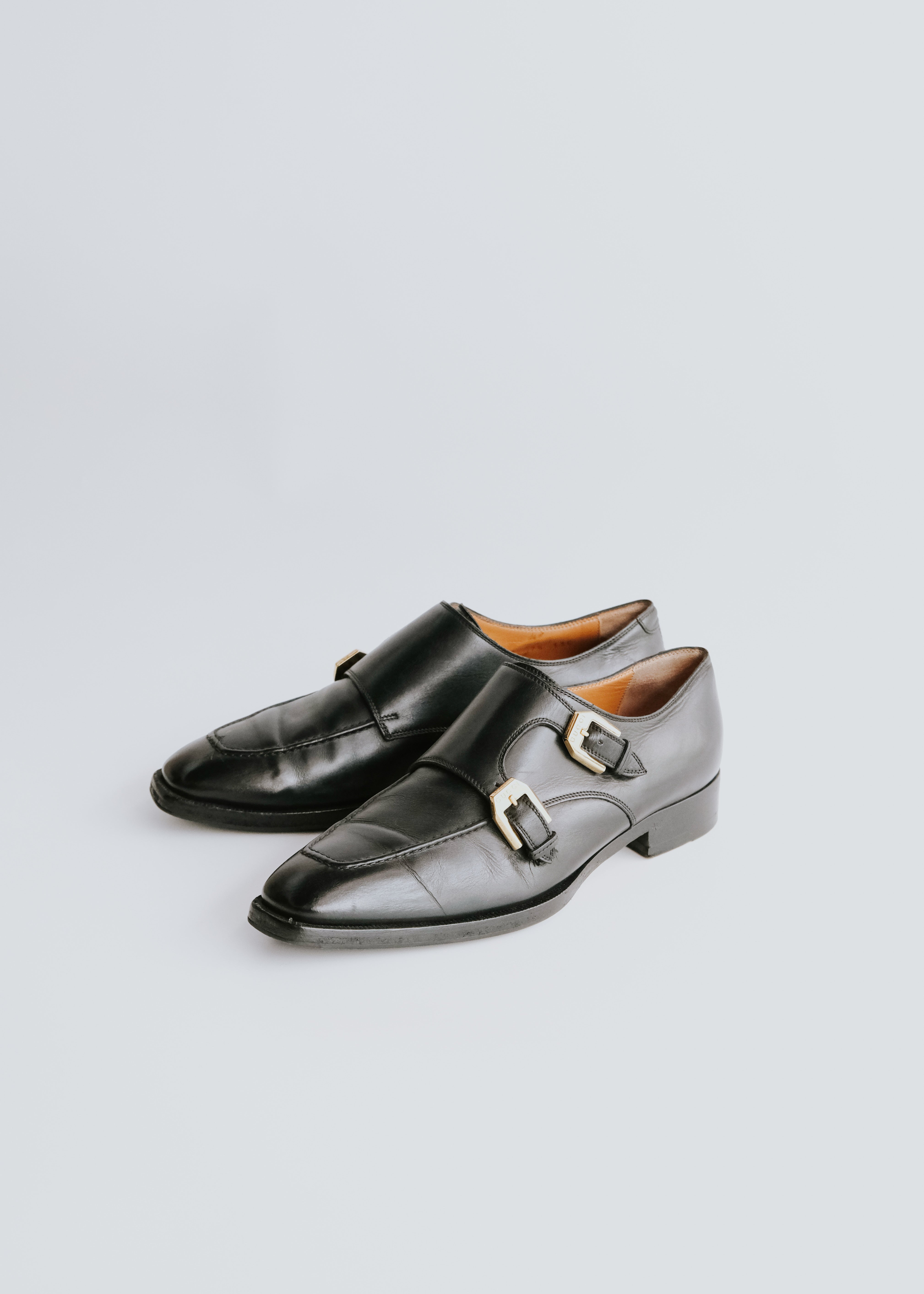 GUCCI double monk strap leather shoes