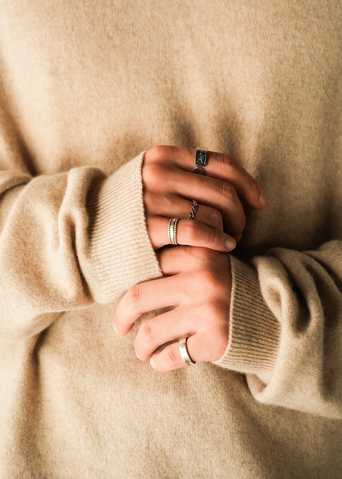 V neck cashmere knit