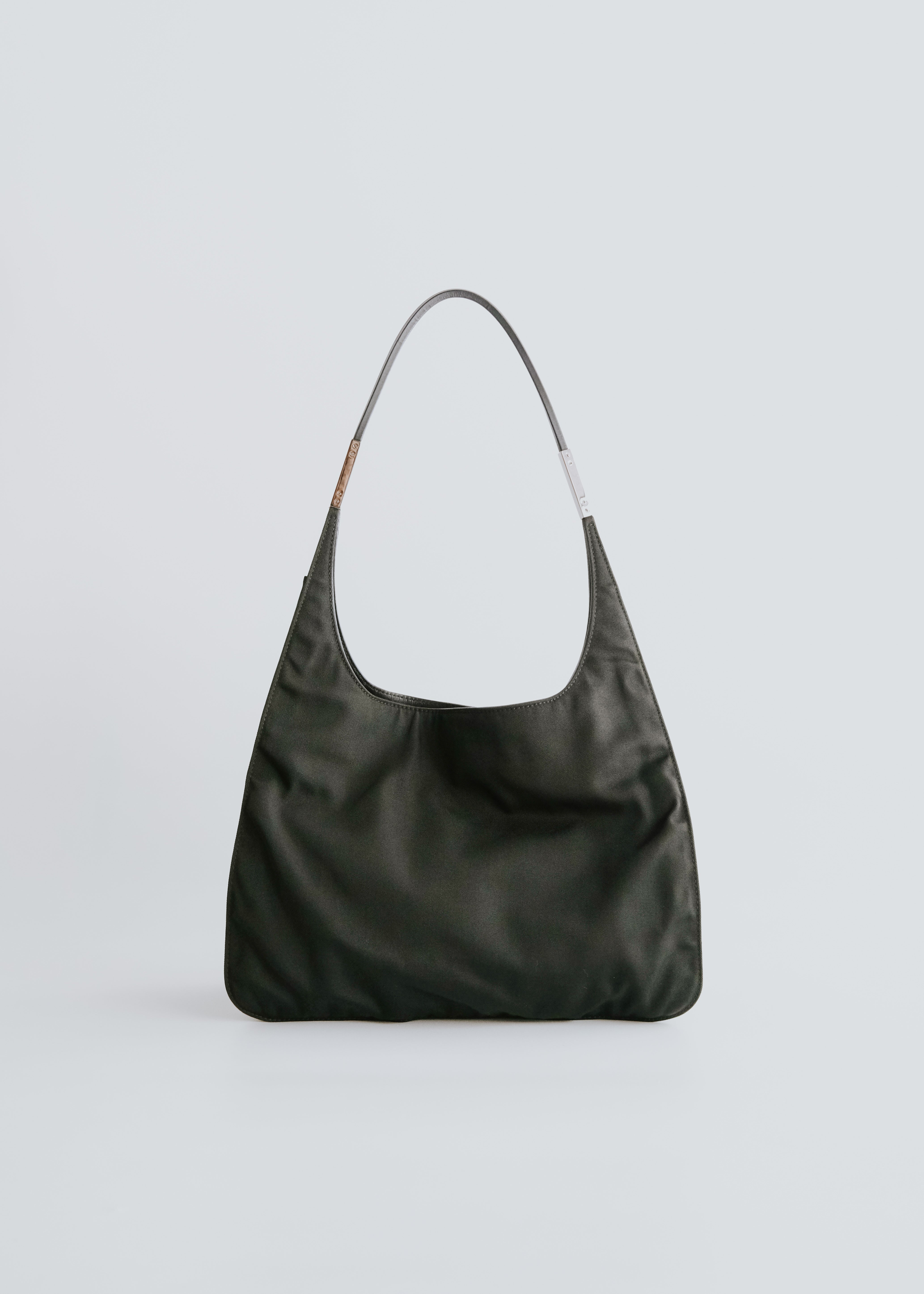 00's GUCCI nylon hand bag with leather handle