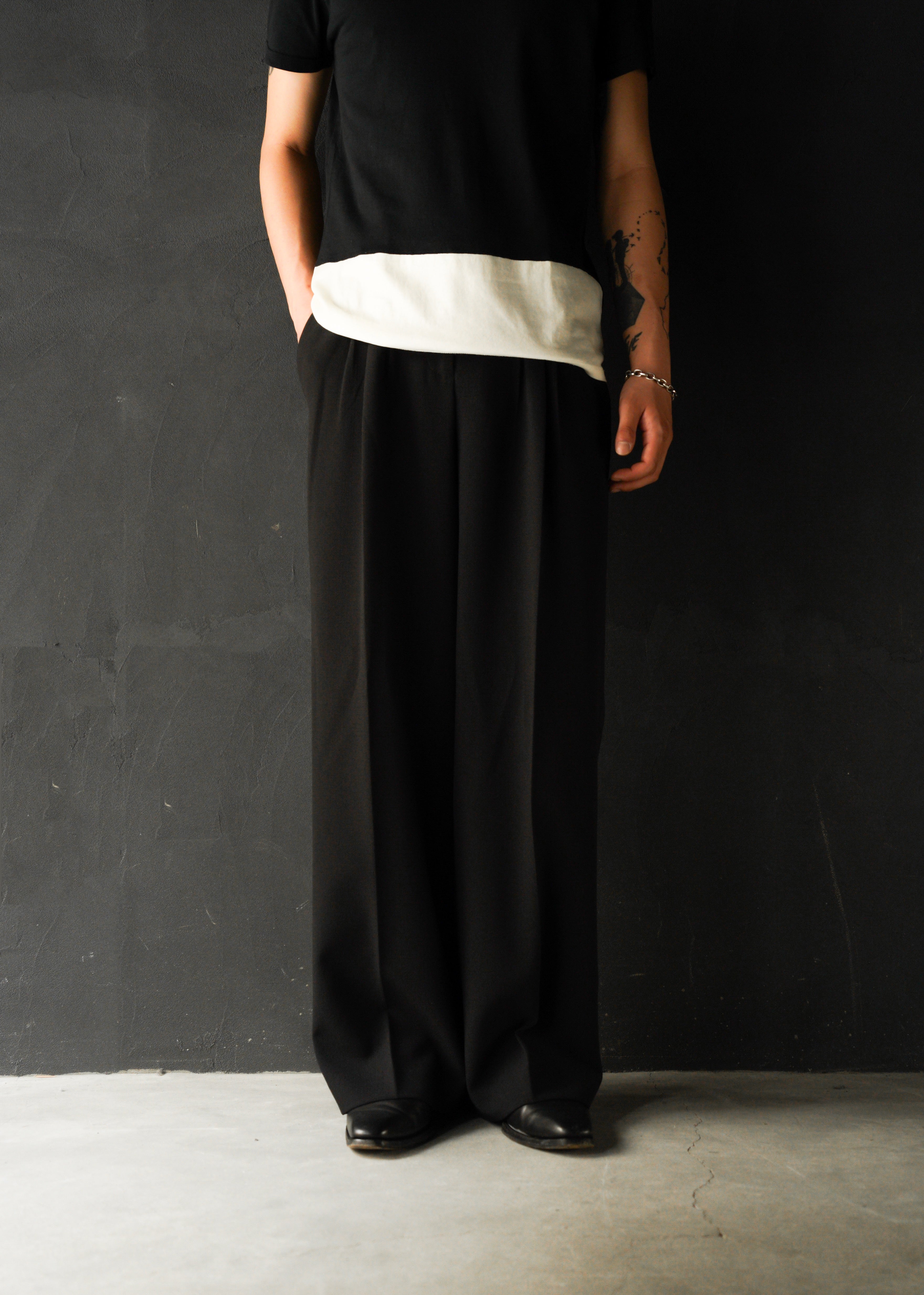3 tuck wide straight slacks
