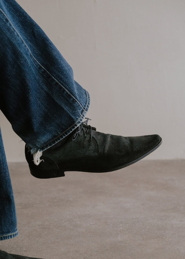 00's DOLCE & GABBANA pointed toe suede leather shoes