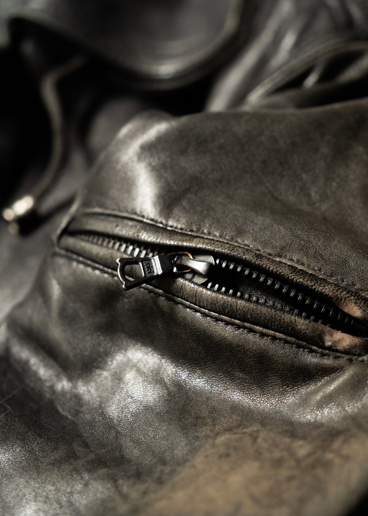 80-90's RUFFO fly front hooded leather blouson