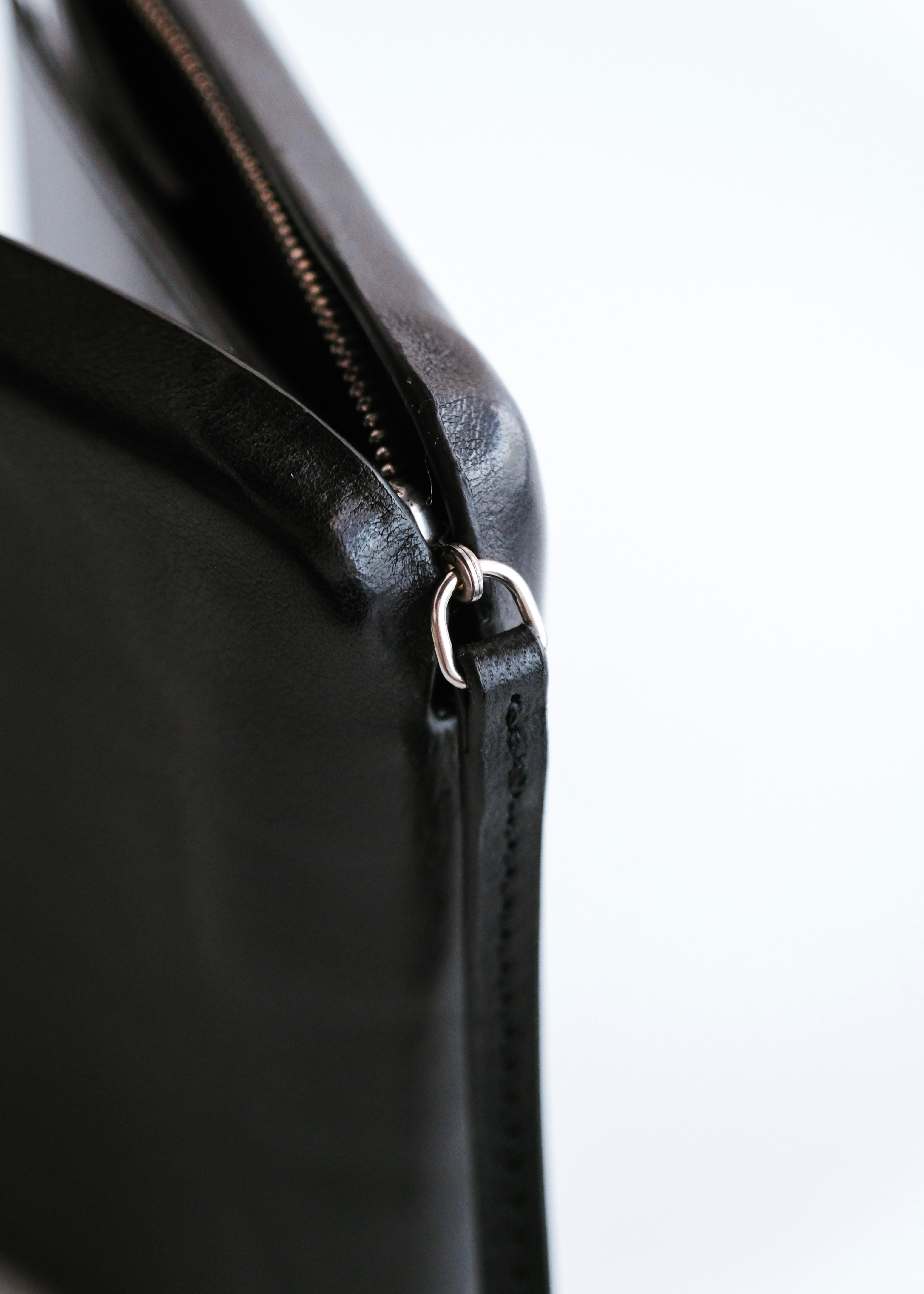 beta post molded harf wallet 050 Black メンズ