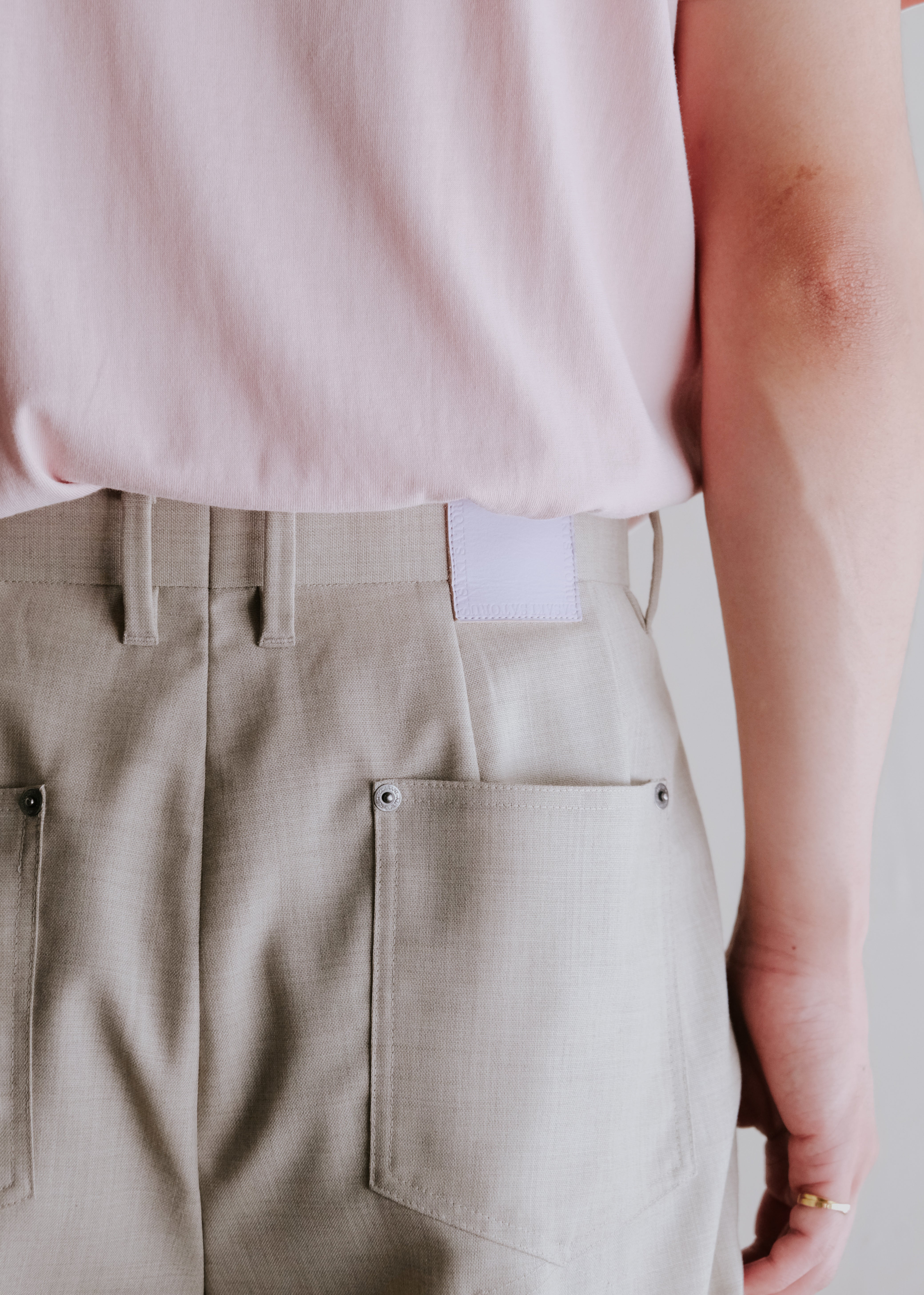 SASAKI SATORU 26SS single tuck straight shorts / Beige