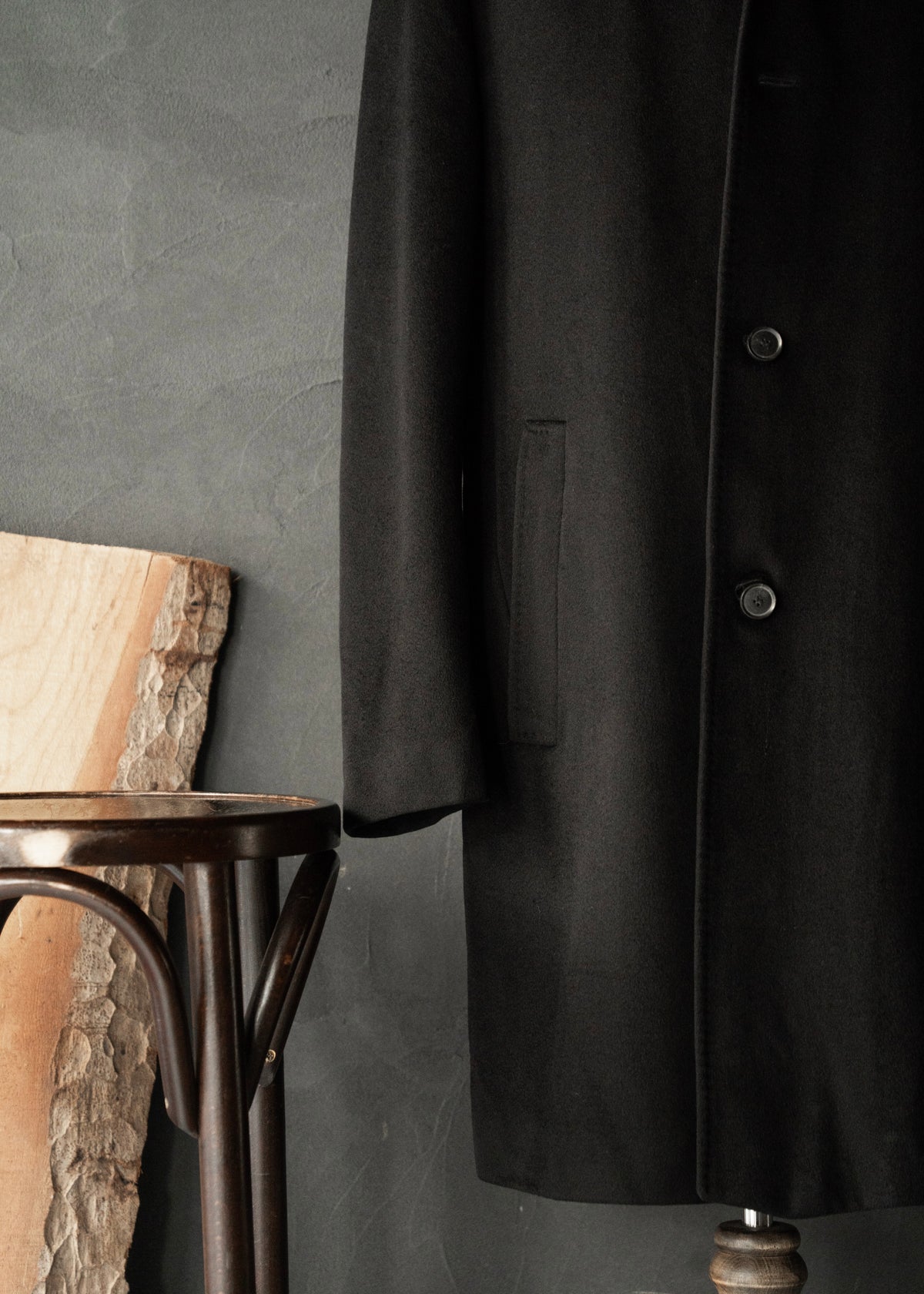 90-00’s HUGO BOSS cashmere balmacaan coat
