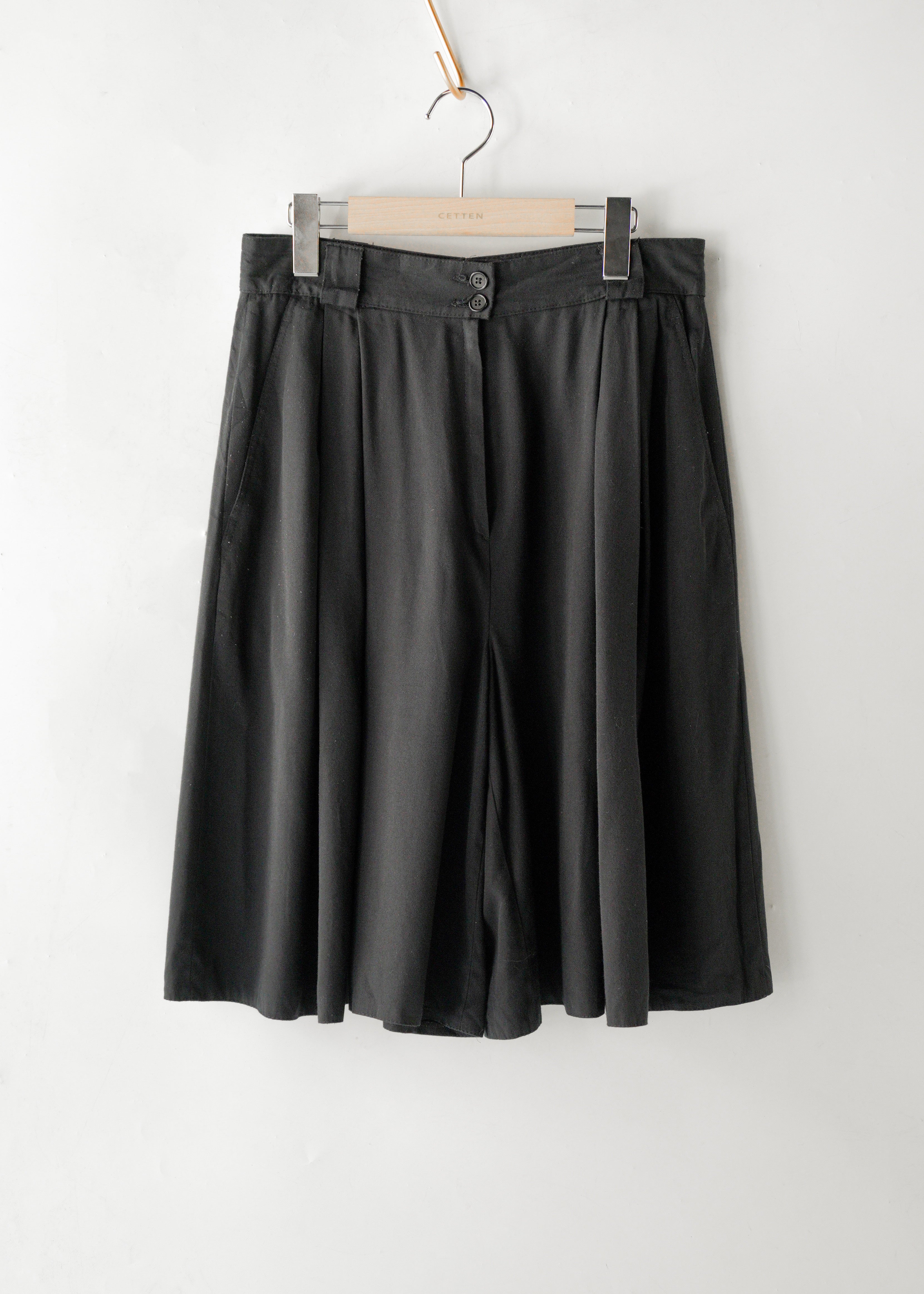 2 tcuk wide shorts