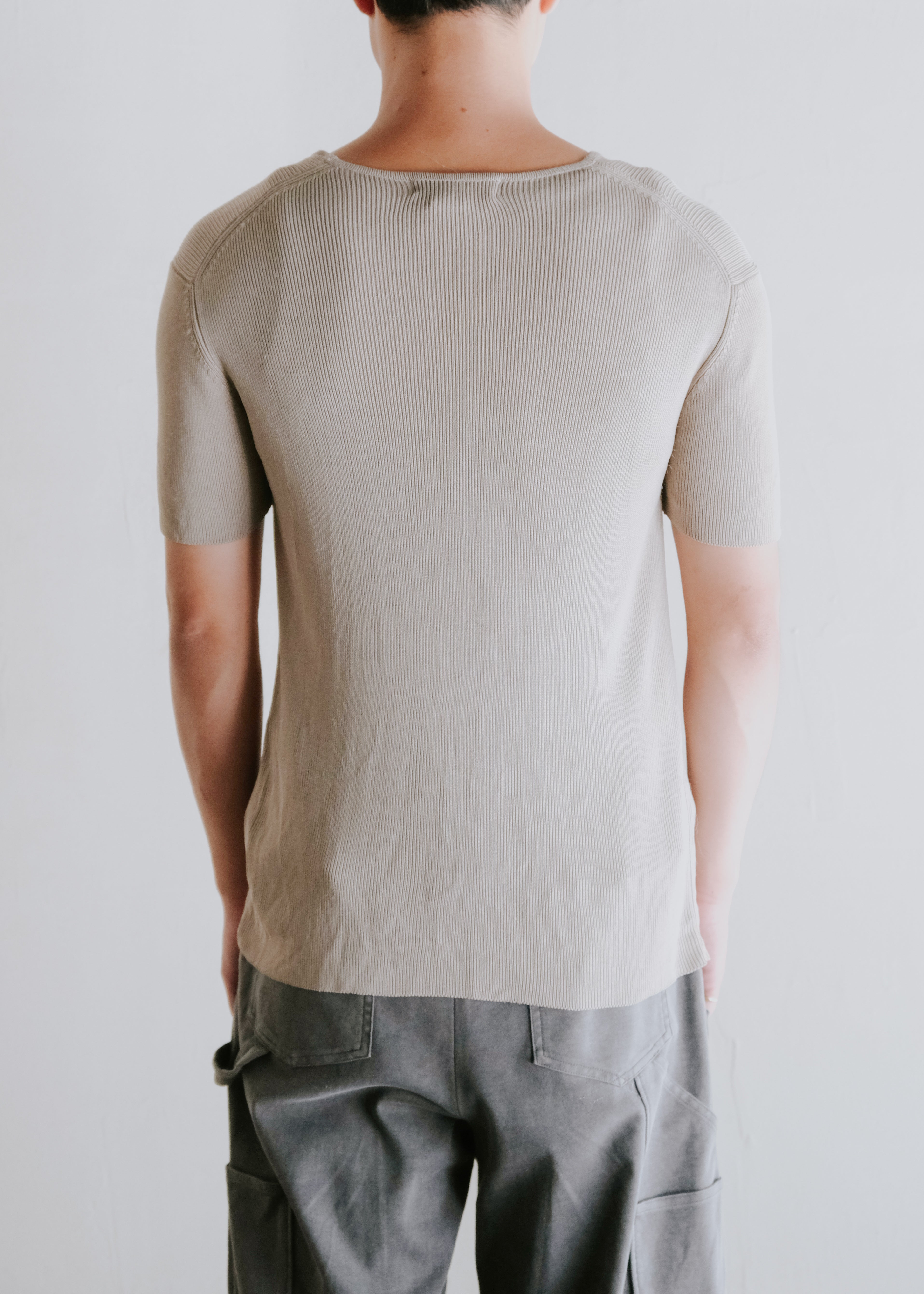 Fine gauge knit S/S tee shirt