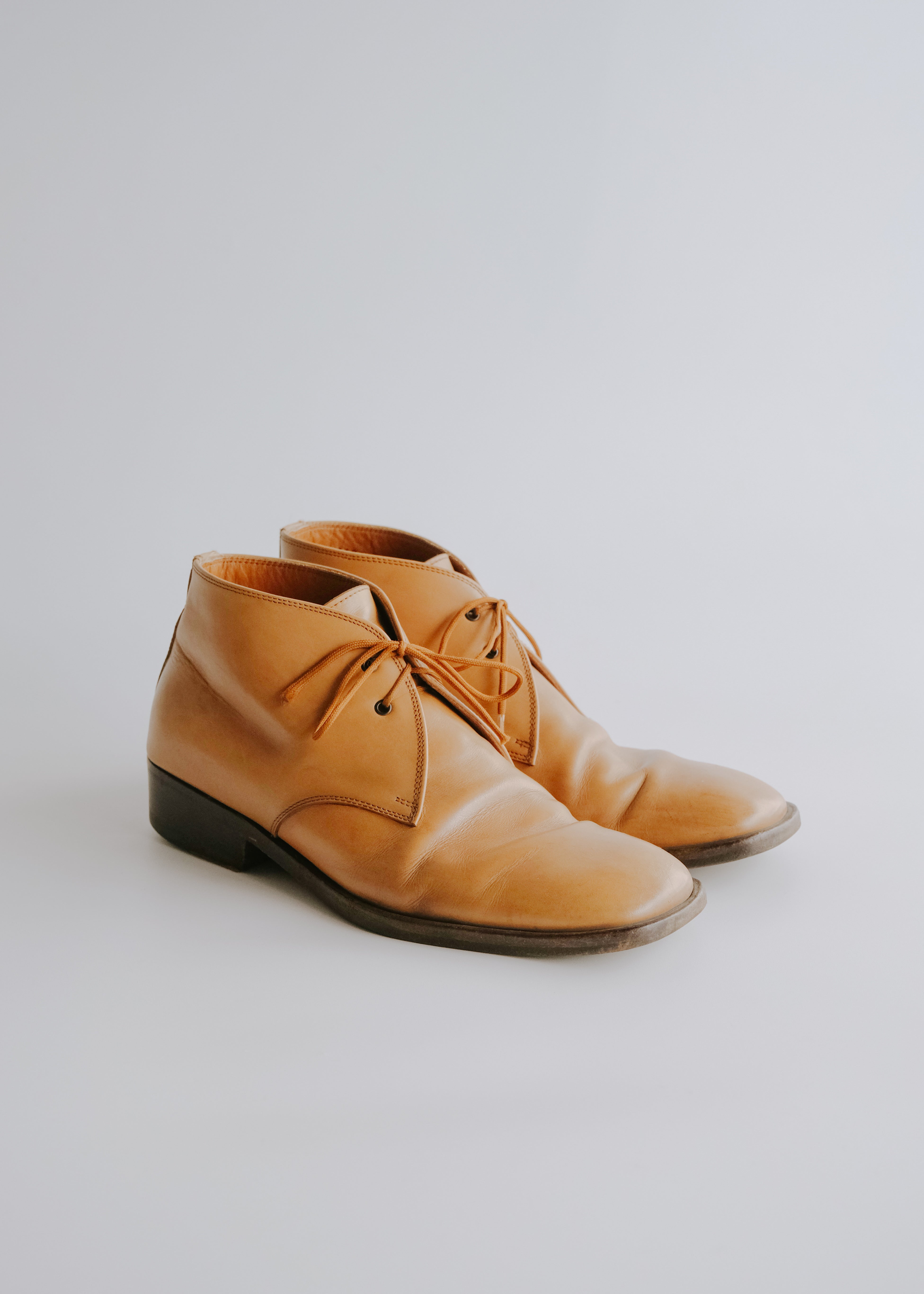 GUCCI by Tom Ford square toe leather chukka boots
