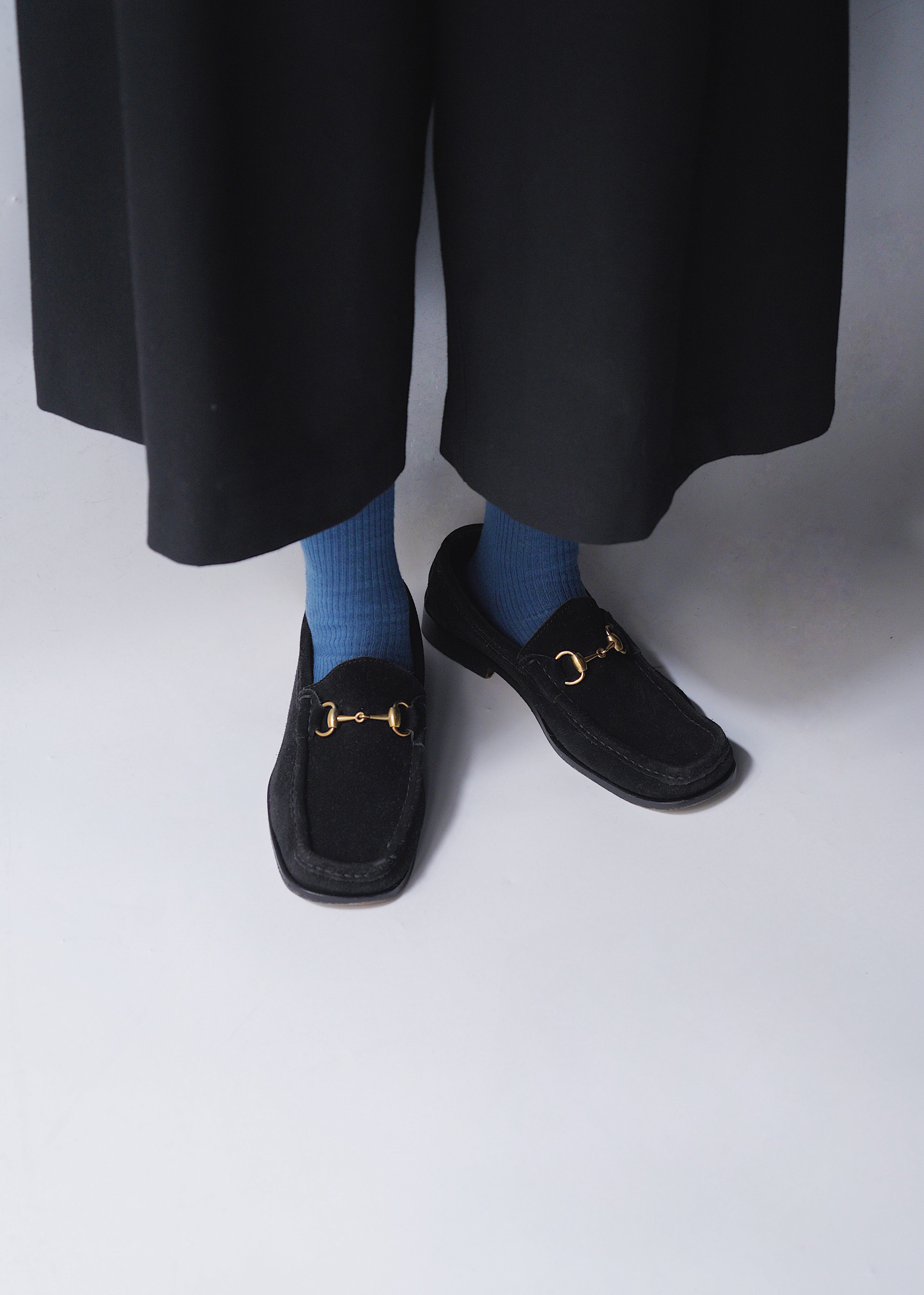 00's GUCCI horse bit suède square toe loafer