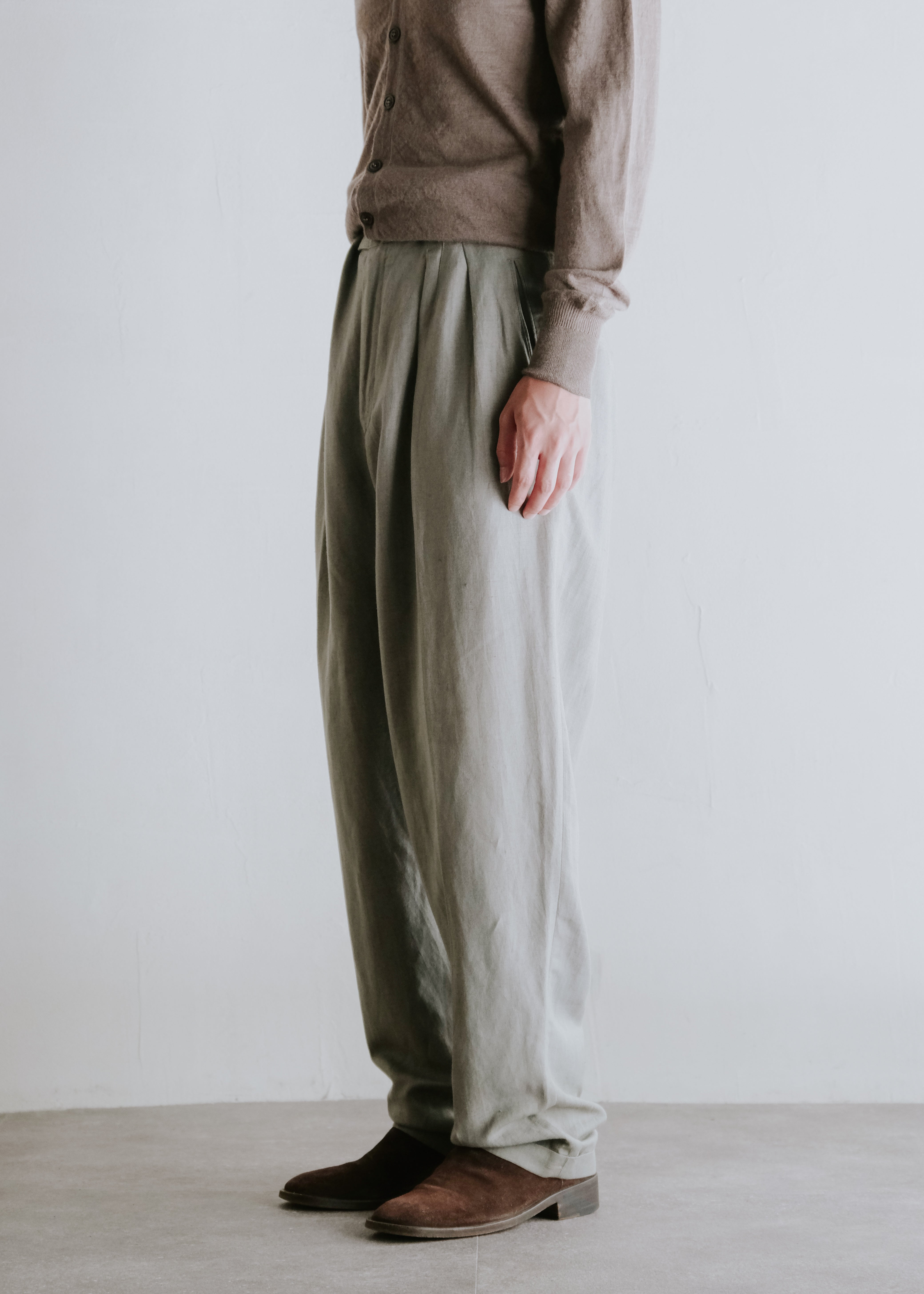 Double tucked linen rayon wide tapered slacks