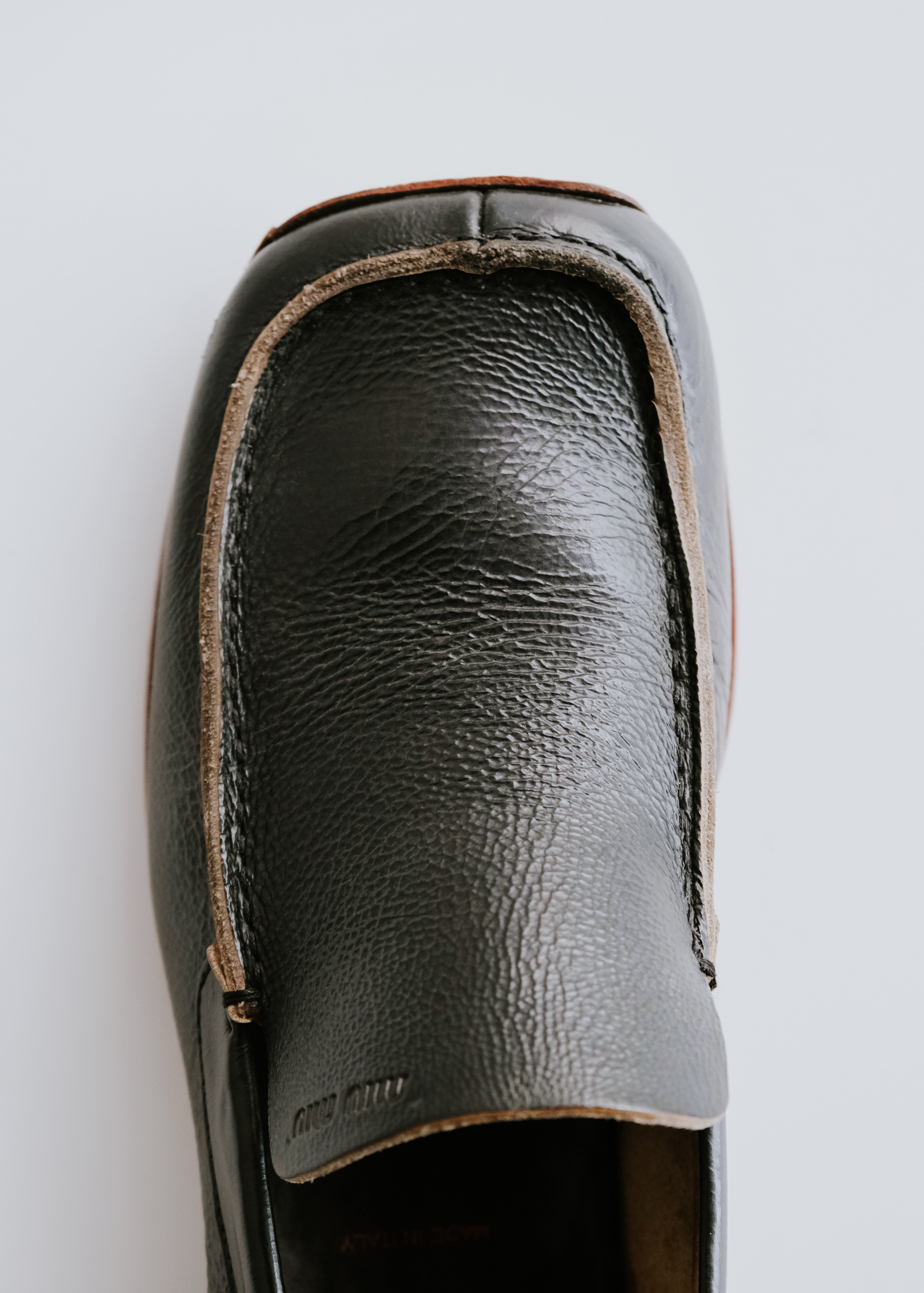 90’s MIU MIU square toe slip-on leather shoes