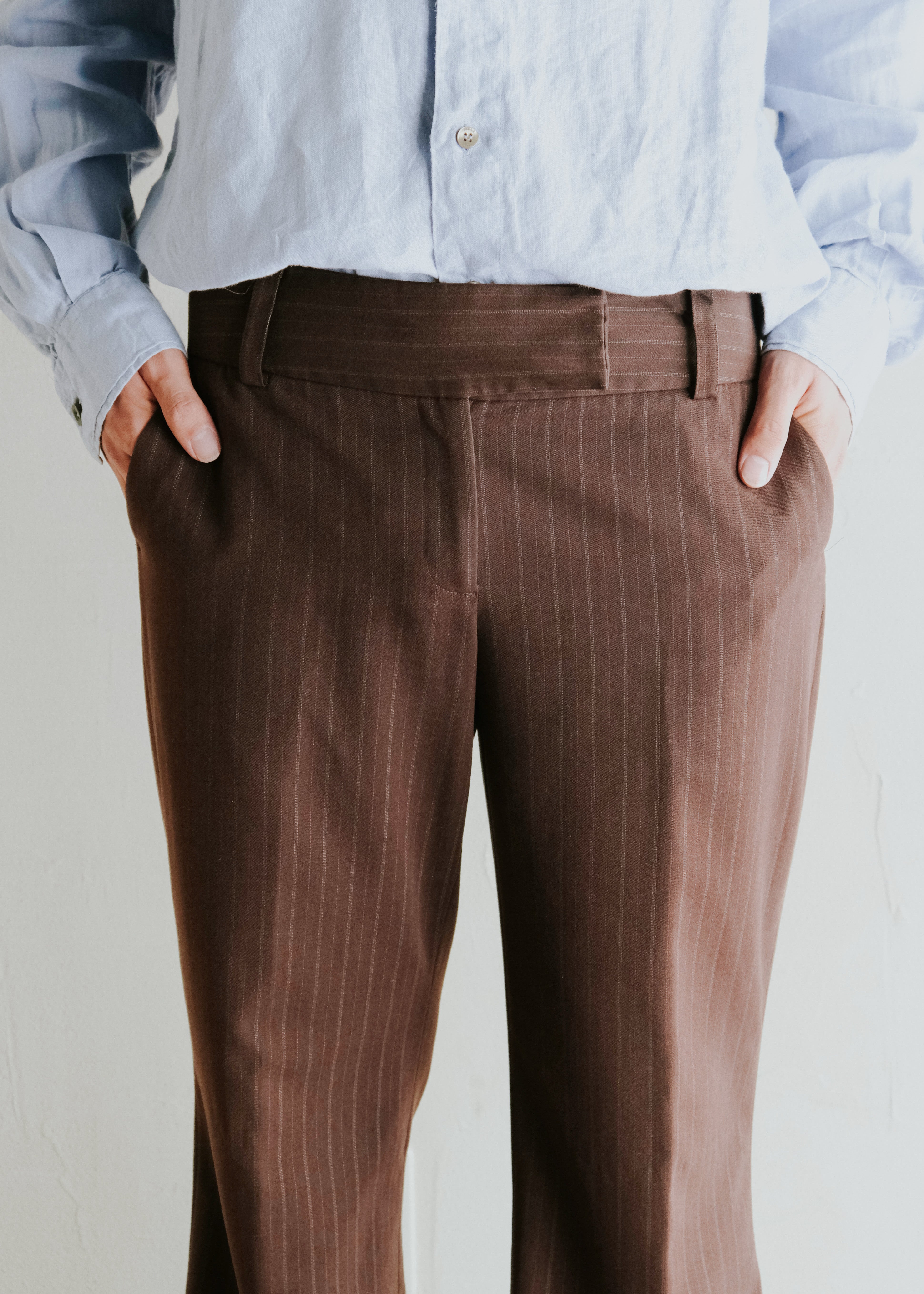 Low rised stripe wide semi flare slacks