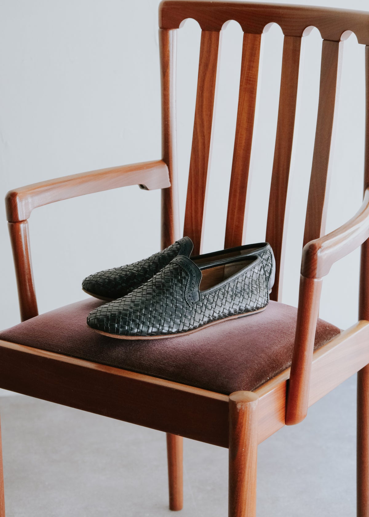 00's- Salvatore Ferragamo woven leather flat loafer