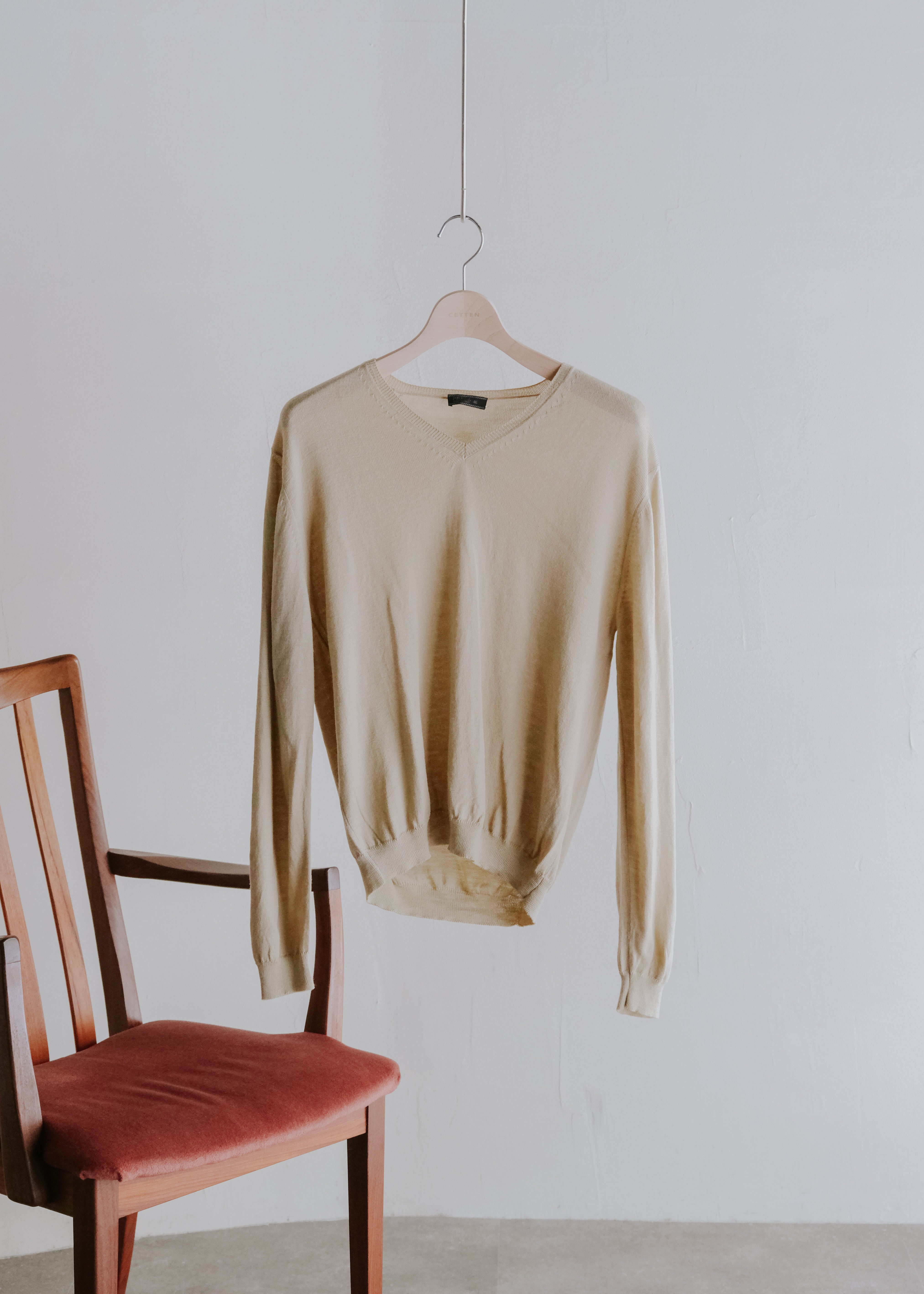 90's PRADA light wool v neck knit