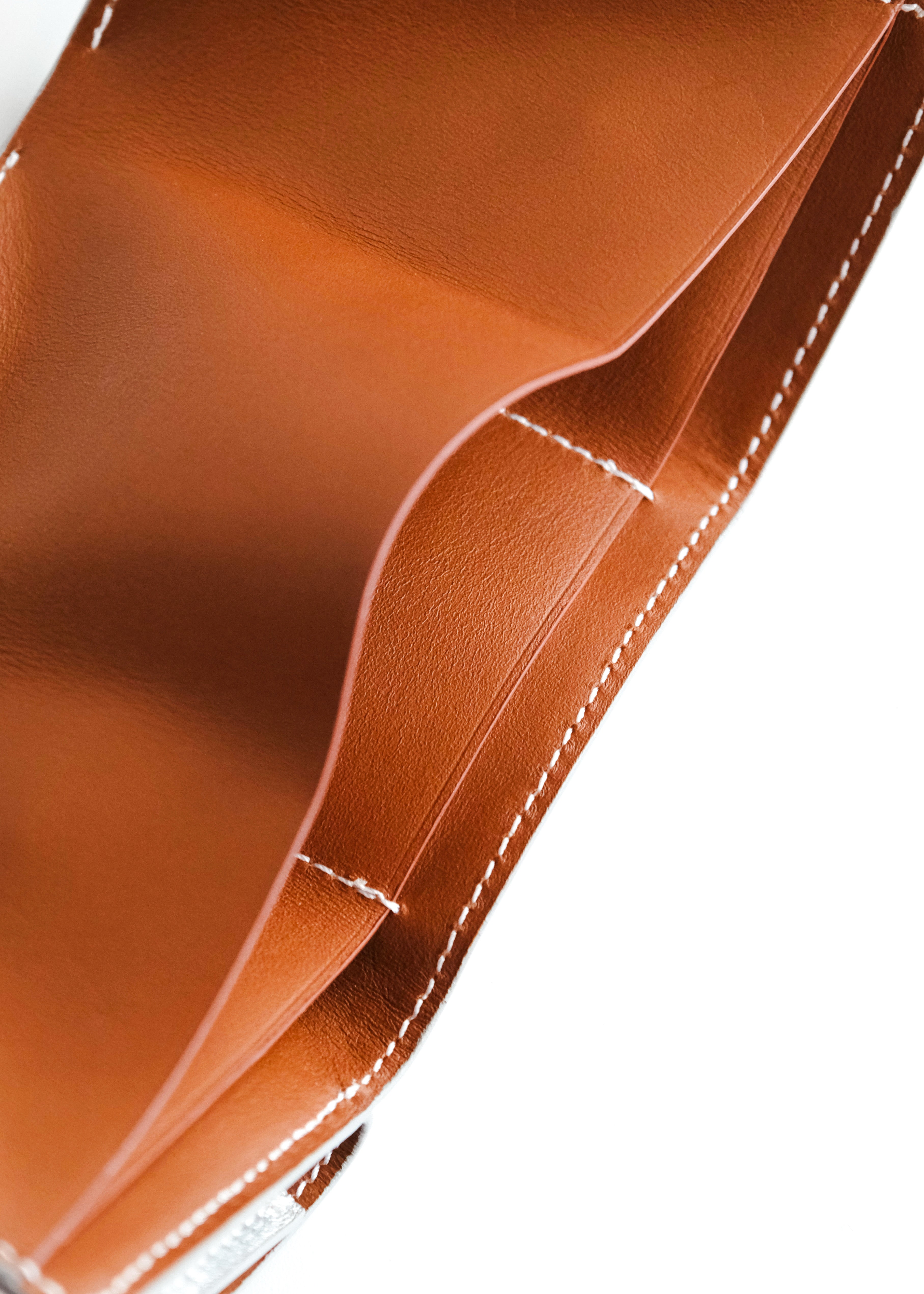 beta post steelic trifold wallet 320 Camel メンズ