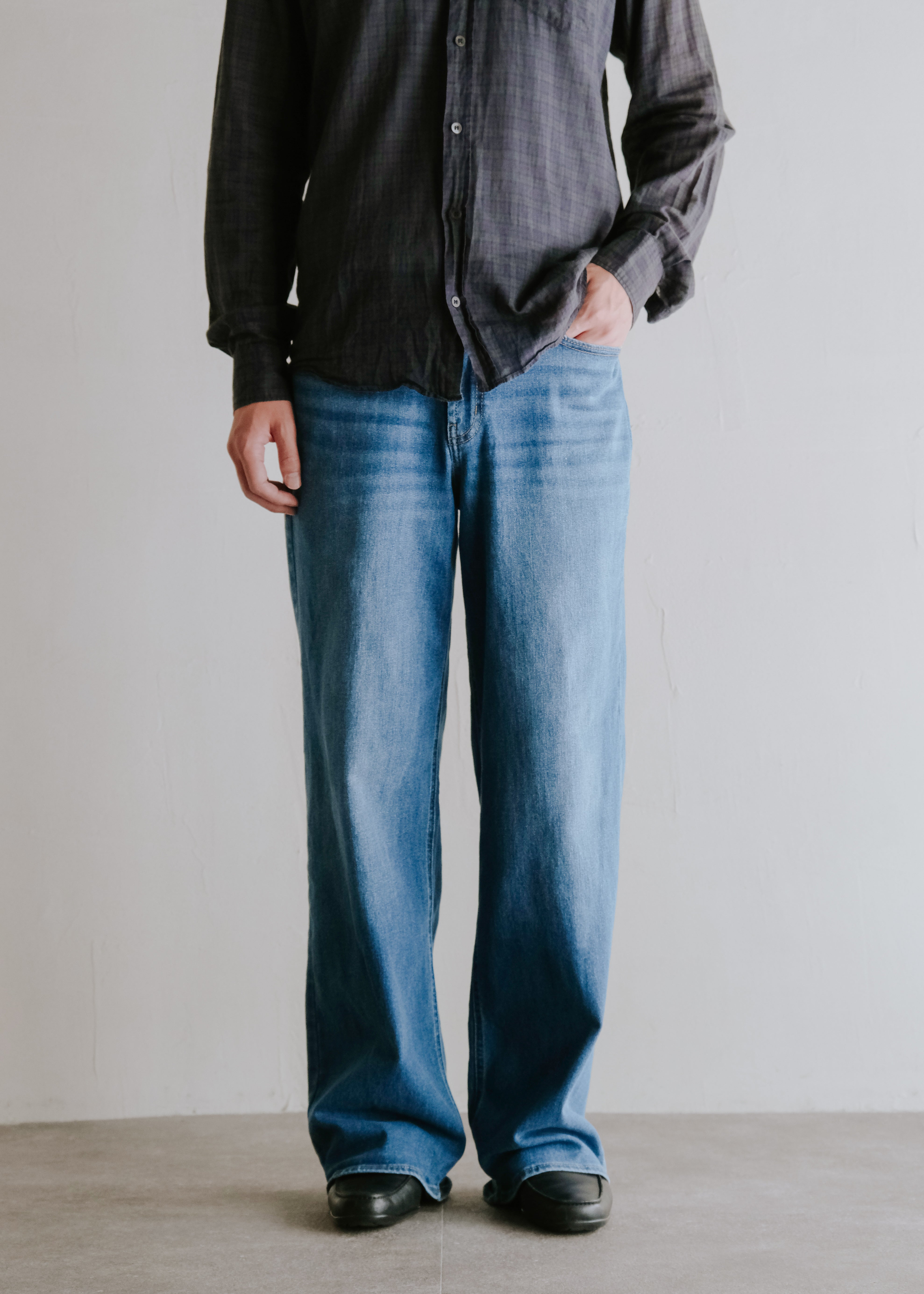 OLD NAVY wide leg straight jeans