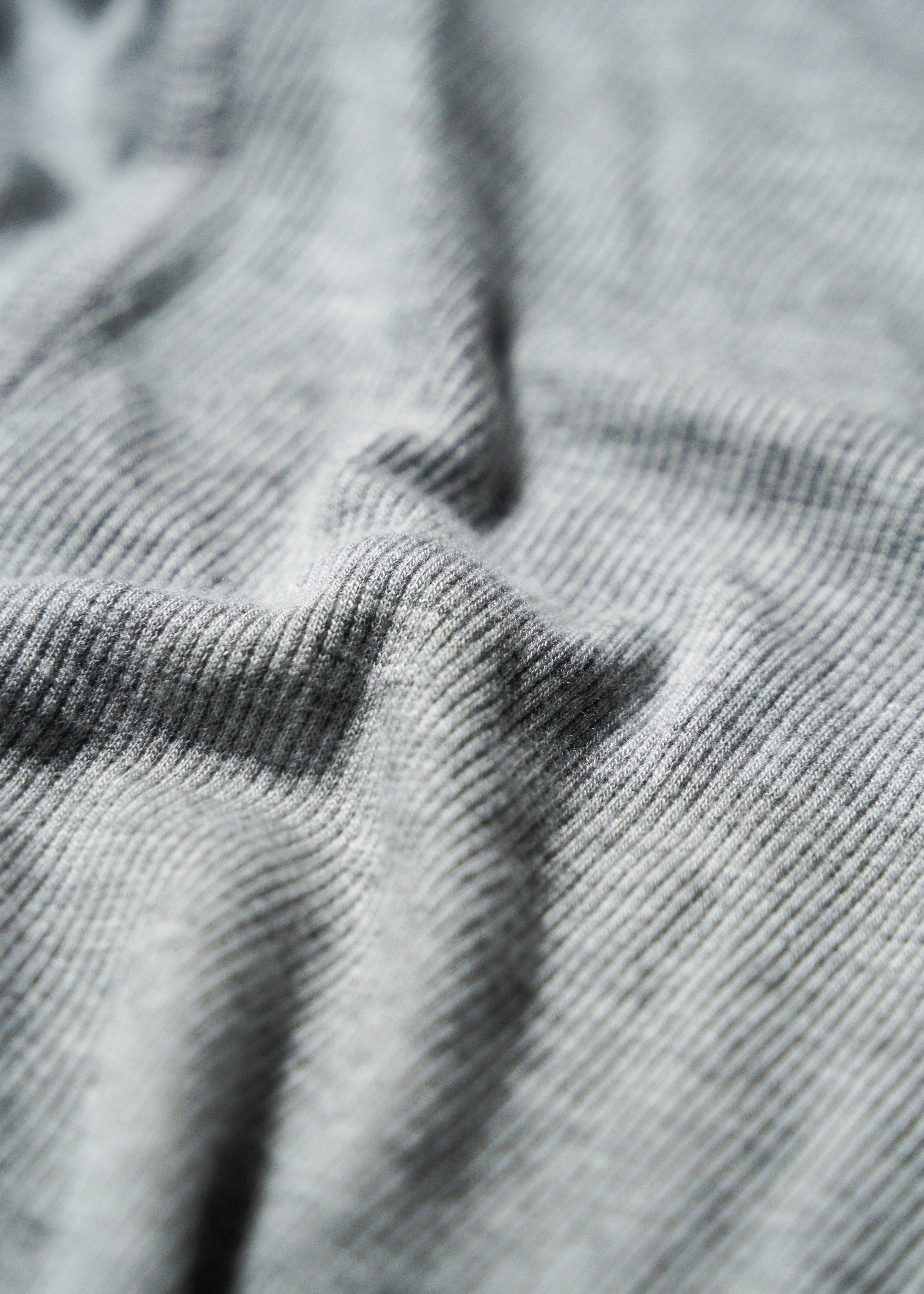 EMPORIO ARMANI 2011SS crew neck long sleeve cut sew