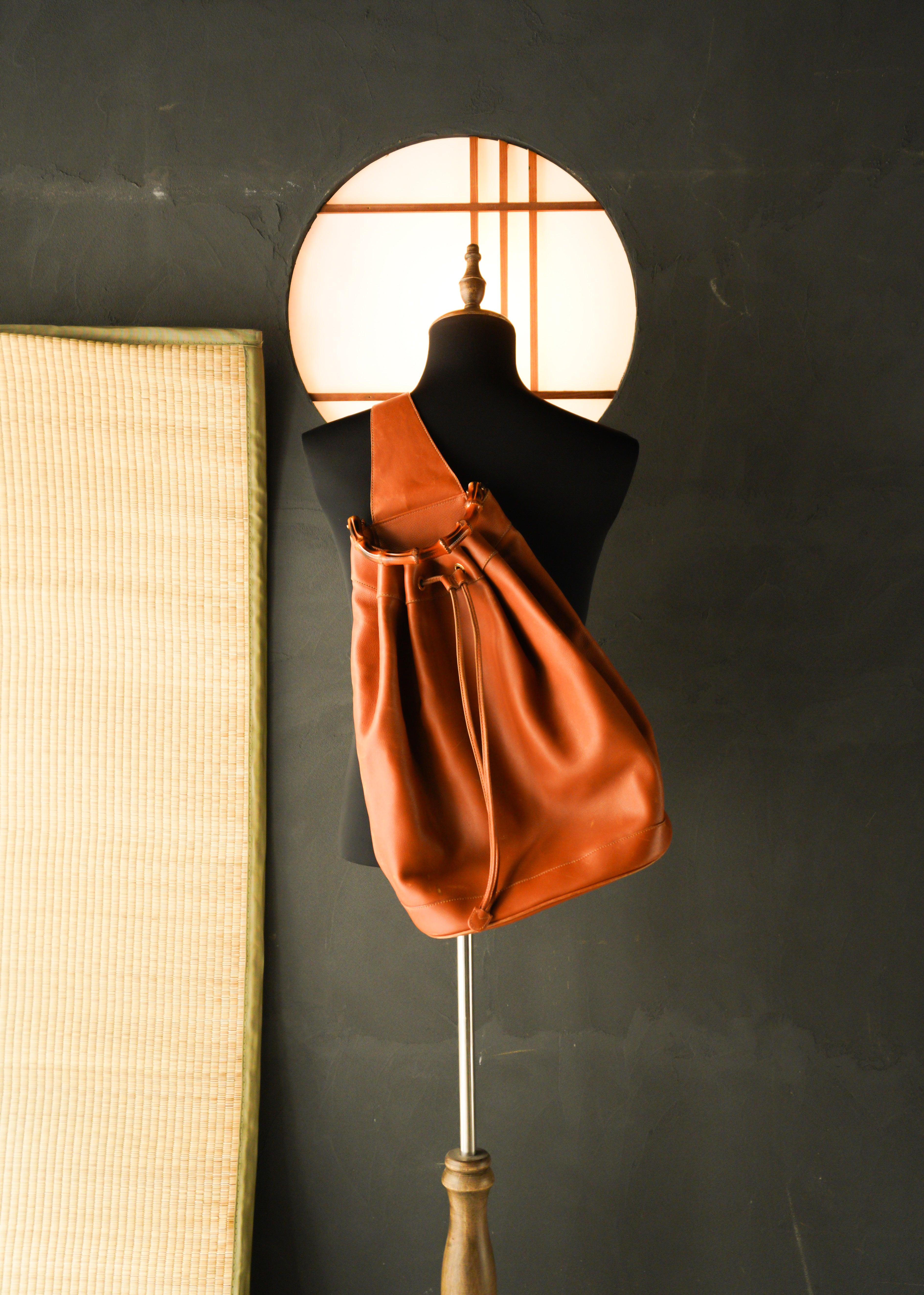 90’s GUCCI bamboo handle shoulder bag