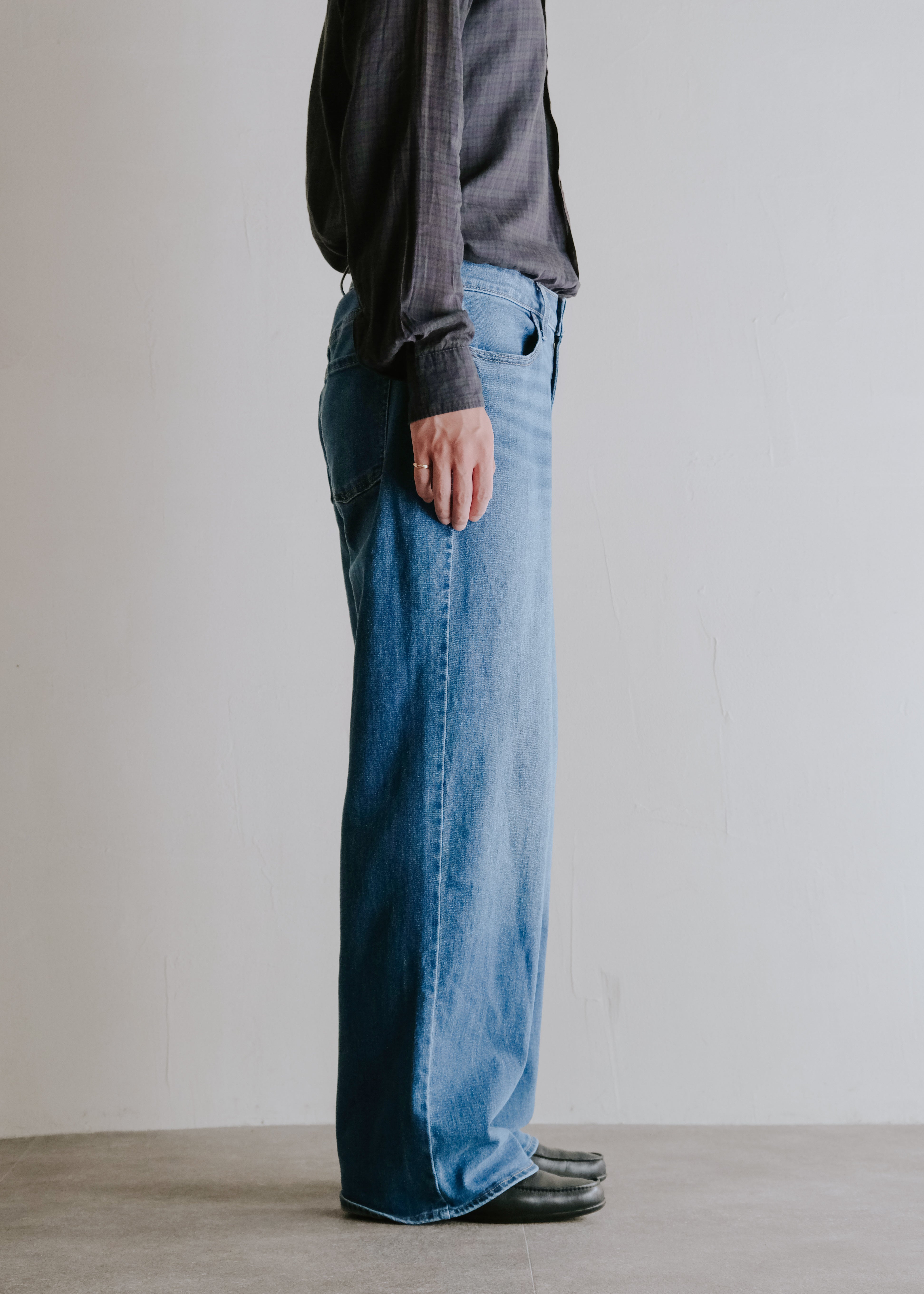OLD NAVY wide leg straight jeans