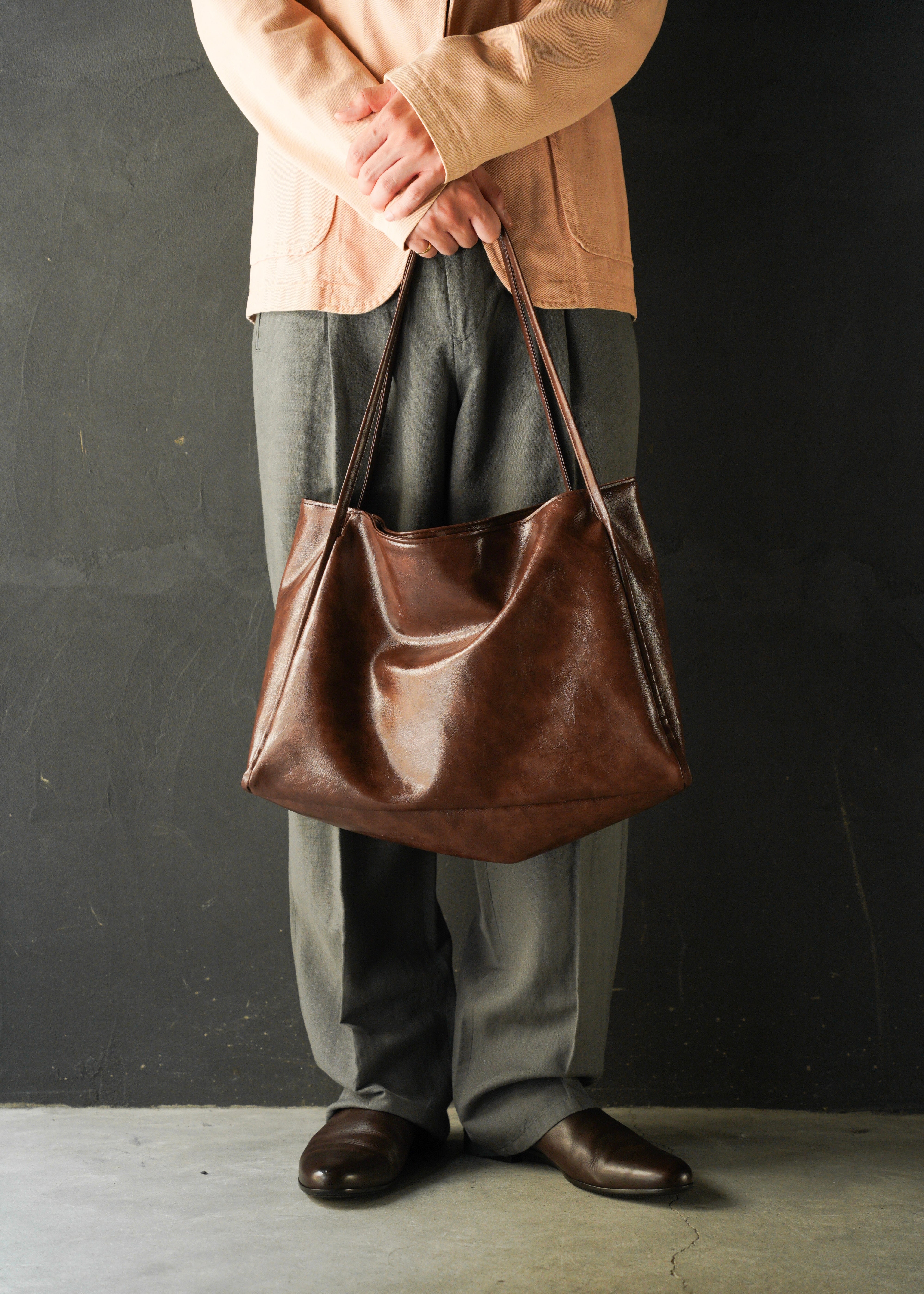 Shoulder tote bag