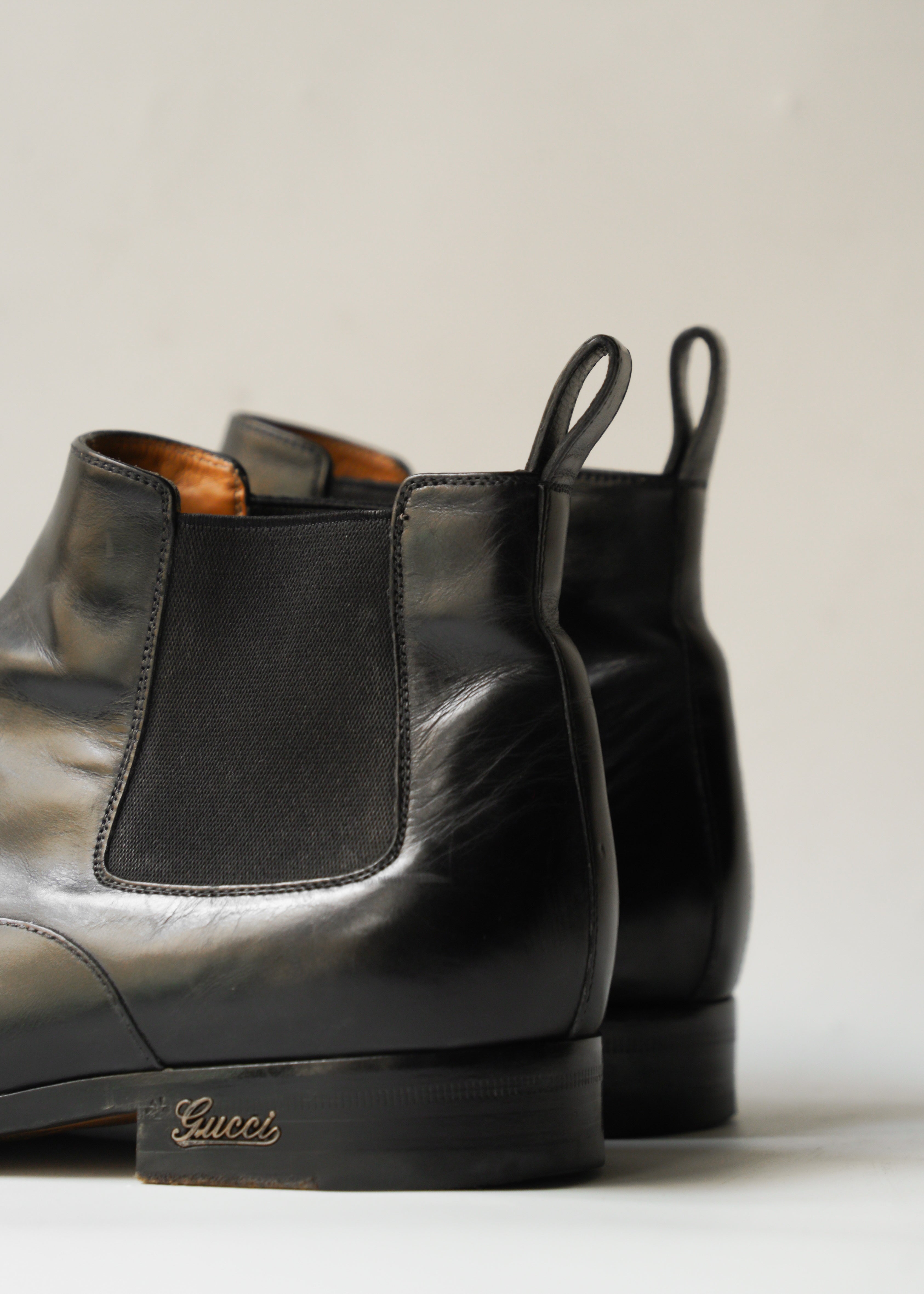 90-00’s GUCCI side gore short cut leather boots