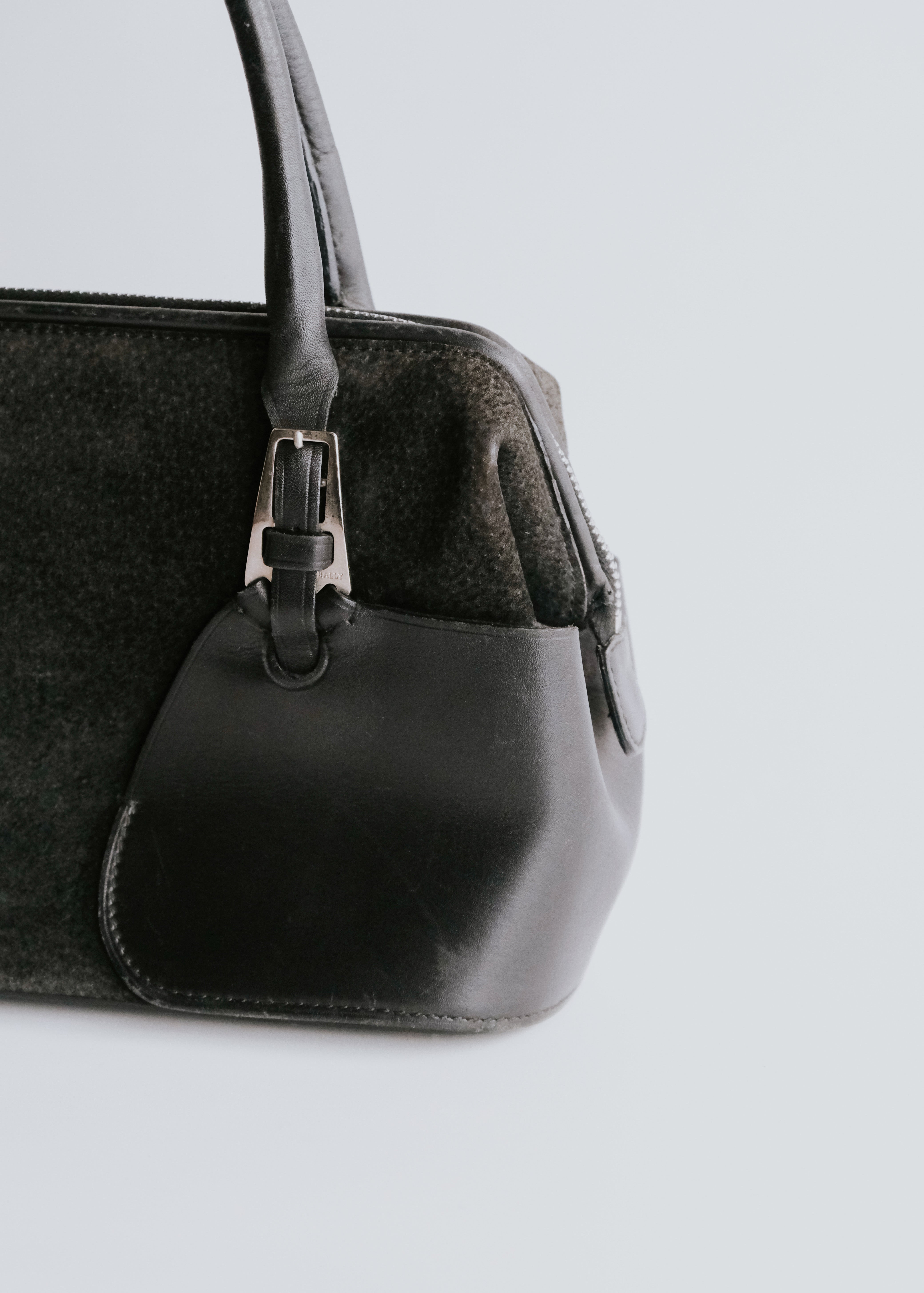 BALLY suede hand bag with leather corner patches