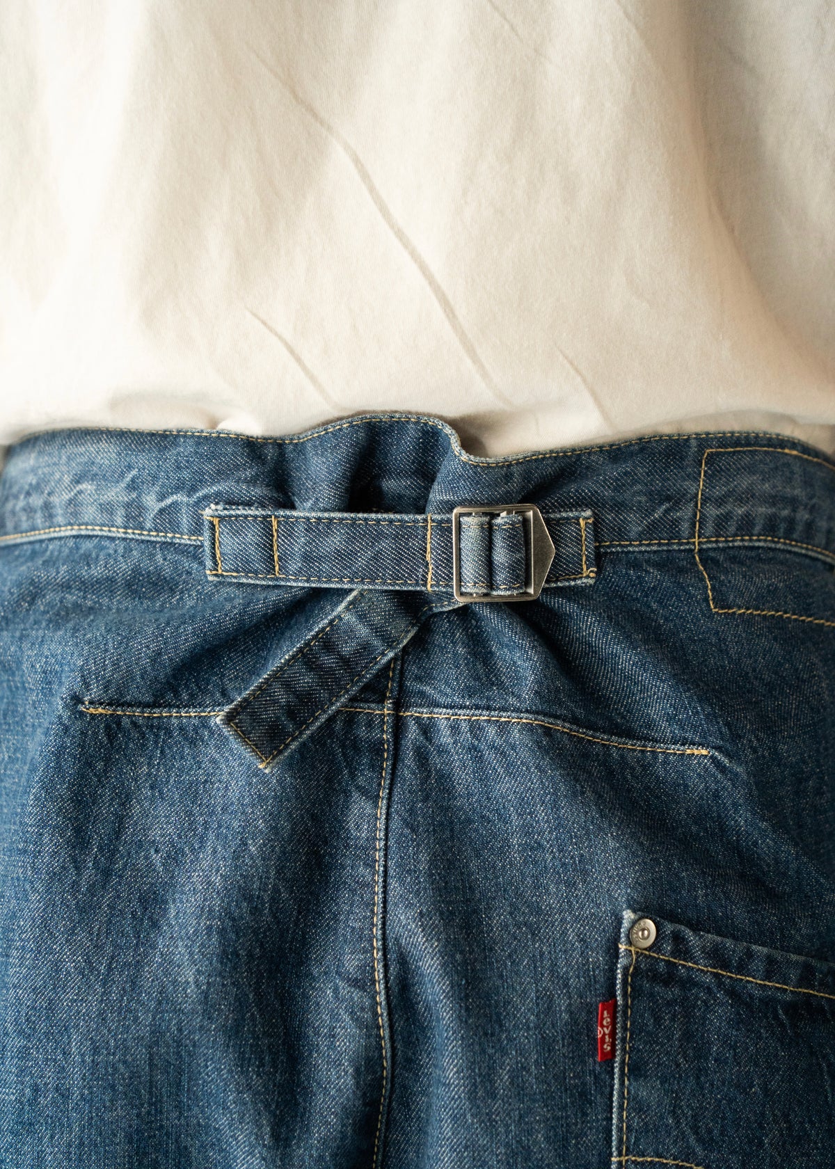 00’s Euro  Levi’s draping loose fit jeans