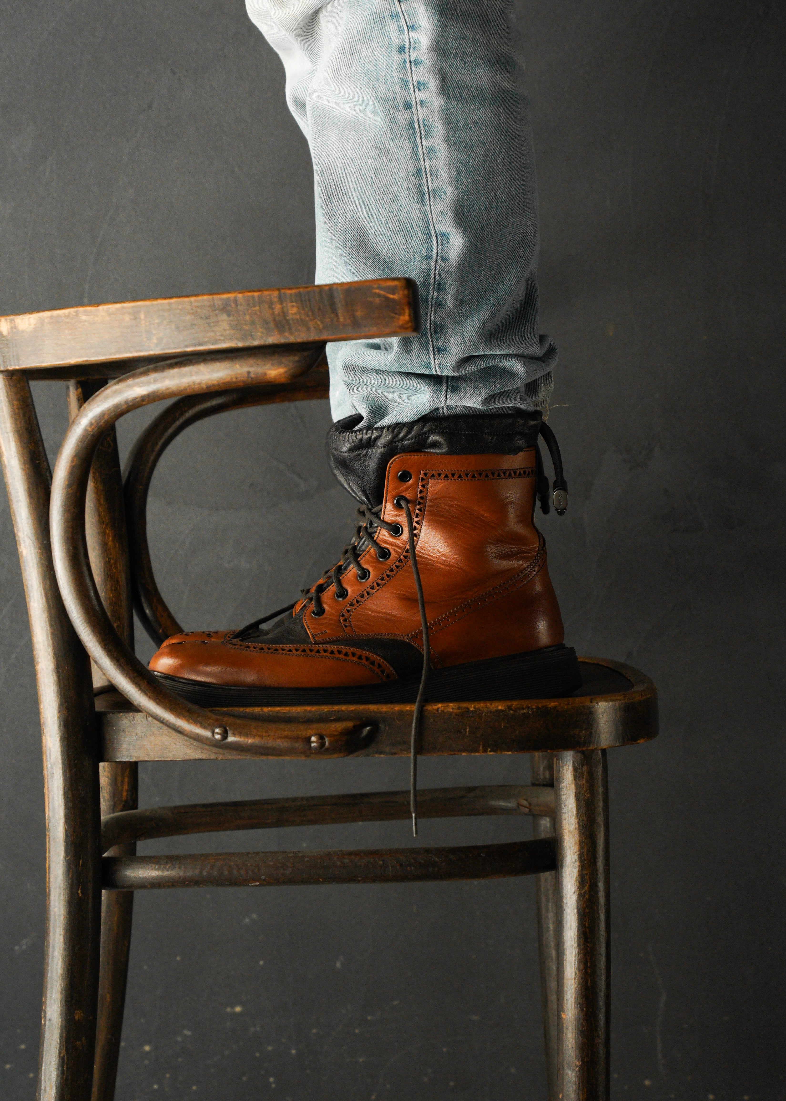 00’s PRADA wing tip leather docking boot