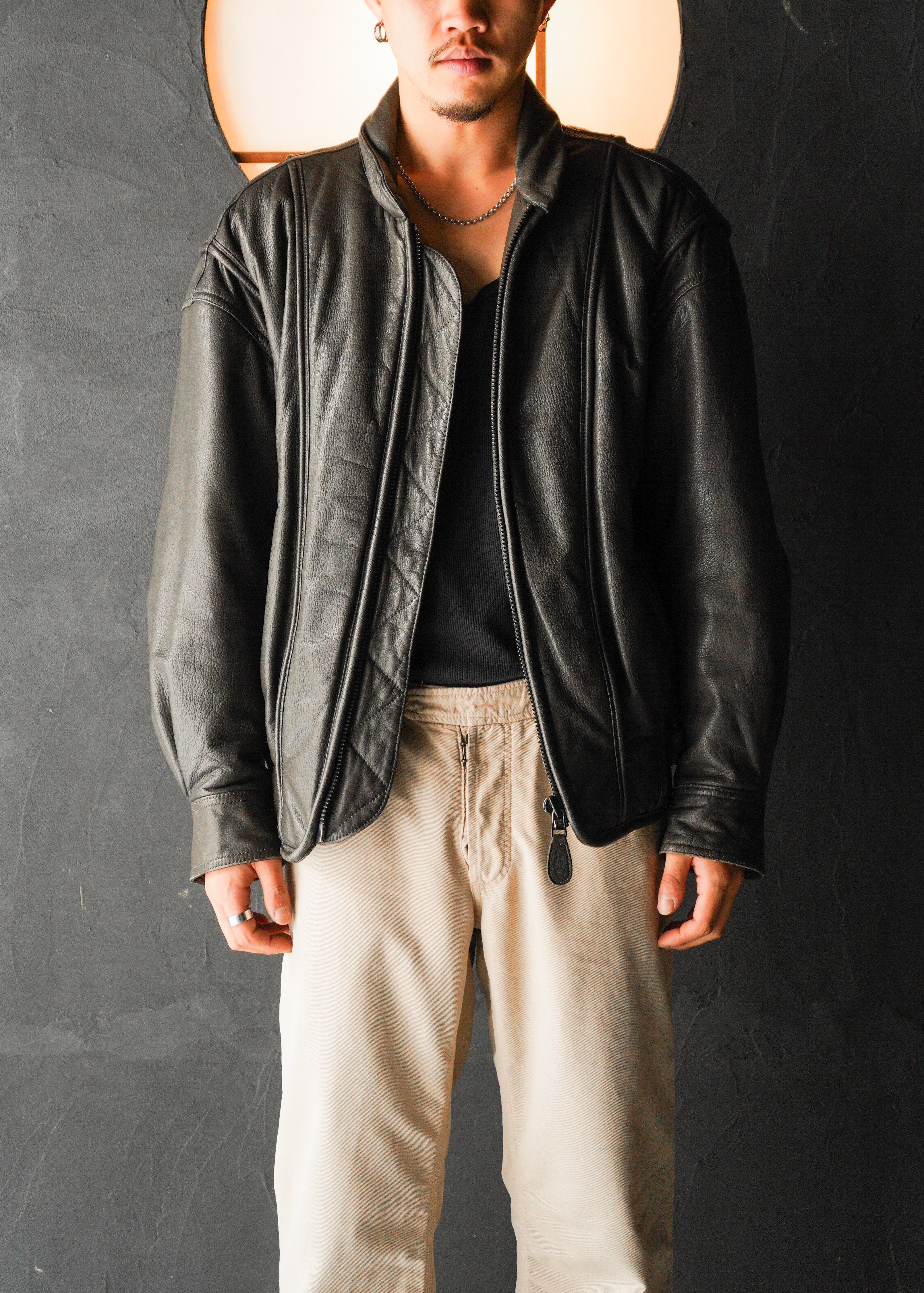 ISSEY MIYAKE 82AWzip up cow leather jacket